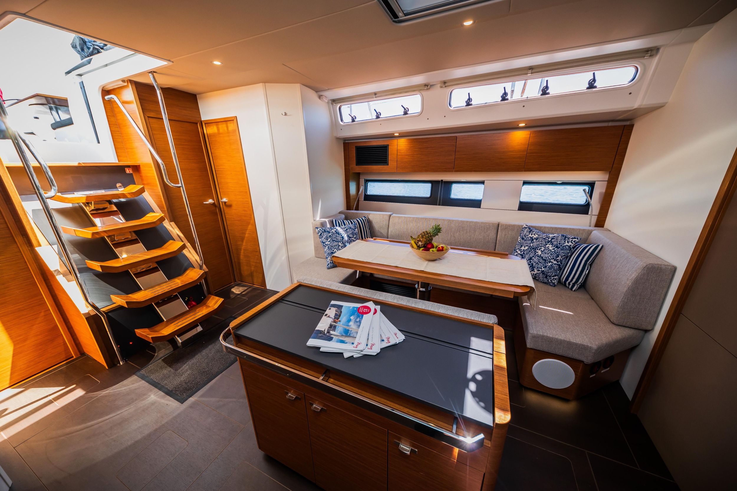 Hanse 510 - 4 + 1 cab. — photo 19