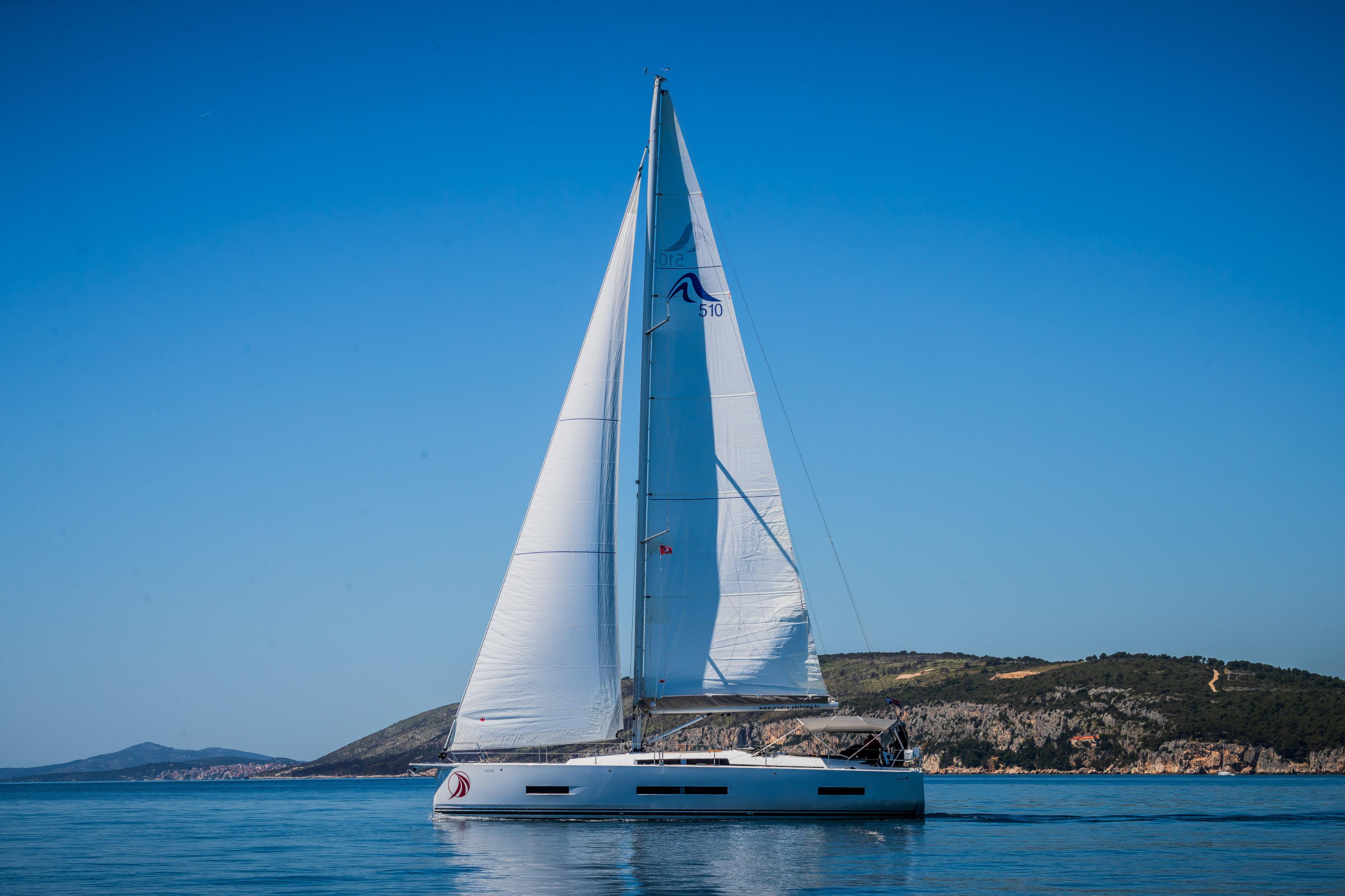 Hanse 510 - 5 + 1 cab. — photo 3