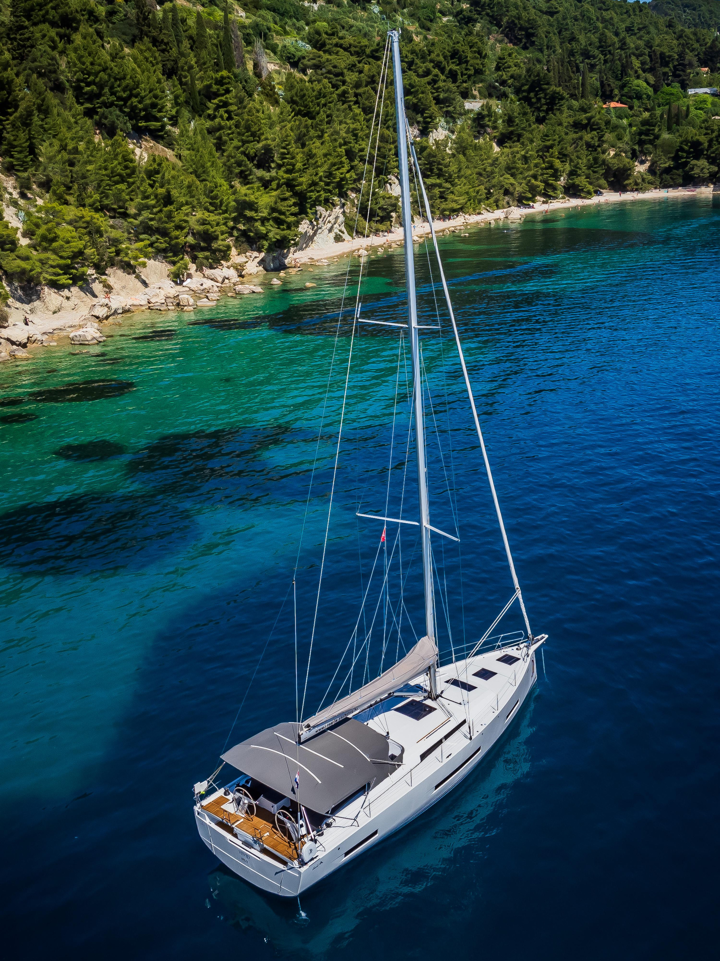 Hanse 510 - 5 + 1 cab. — photo 10