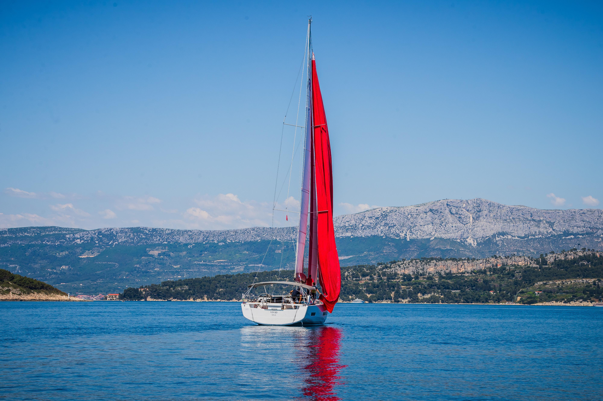 Hanse 510 - 5 + 1 cab. — photo 12