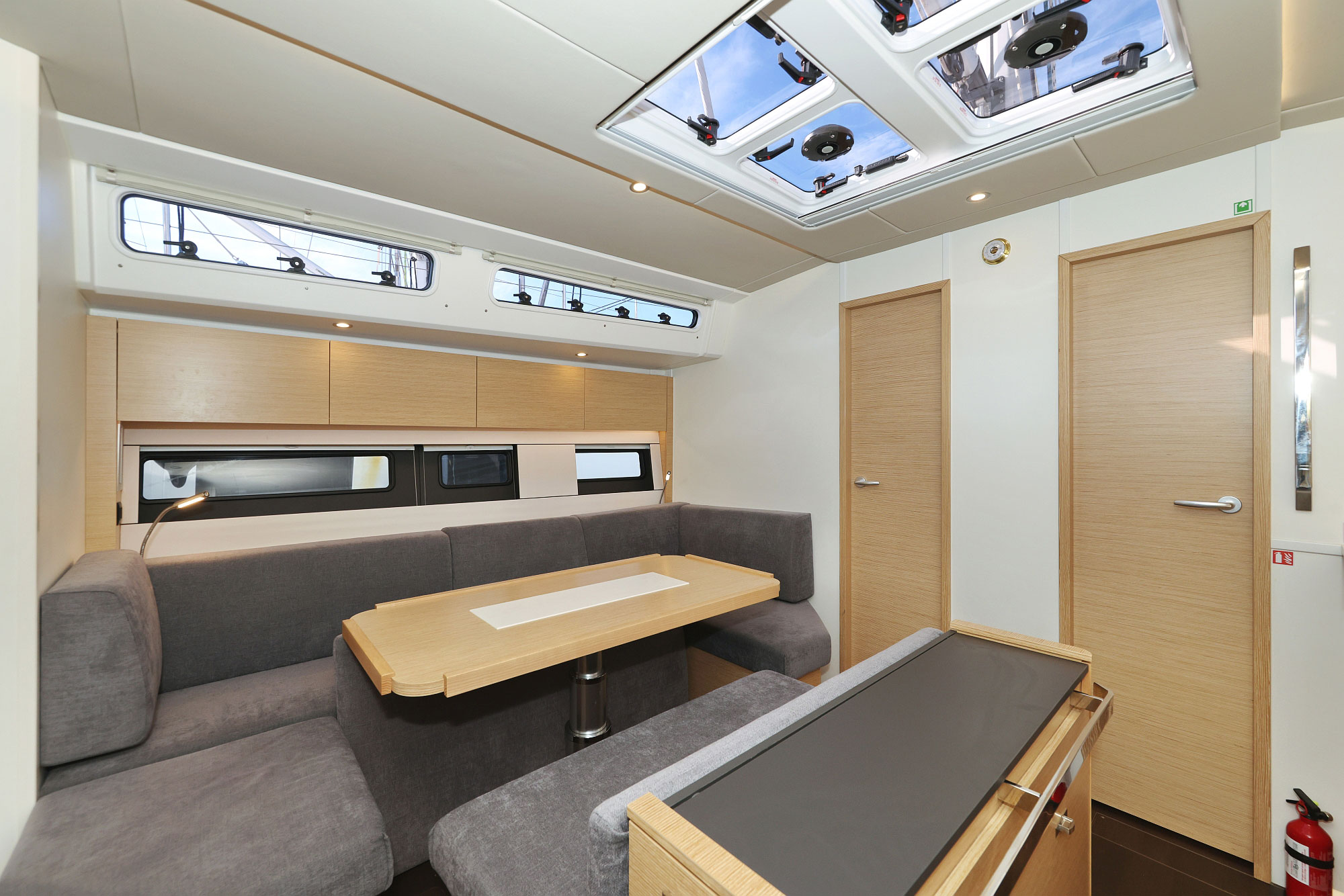Hanse 510 - 5 + 1 cab. — photo 27