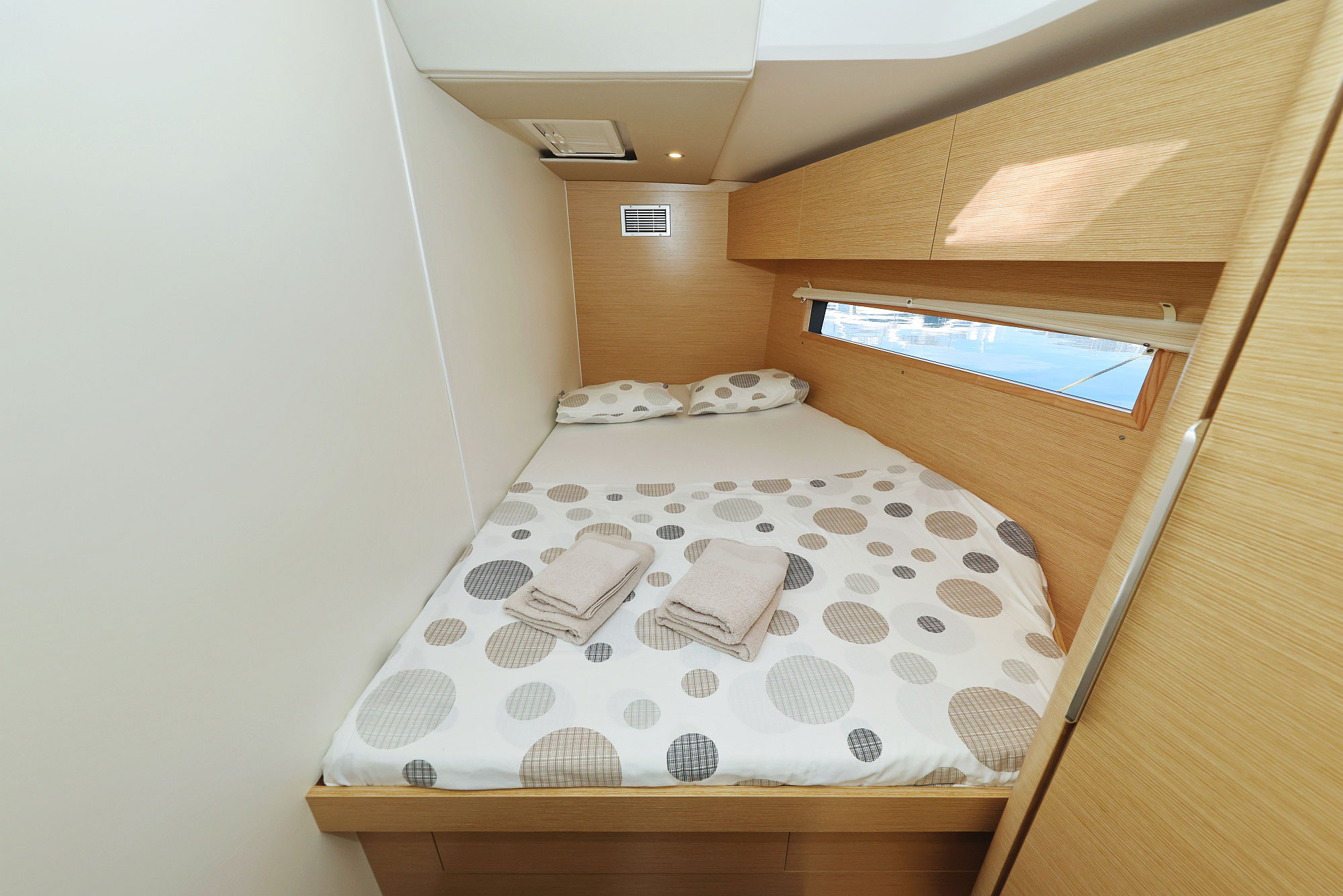 Hanse 510 - 5 + 1 cab. — photo 30