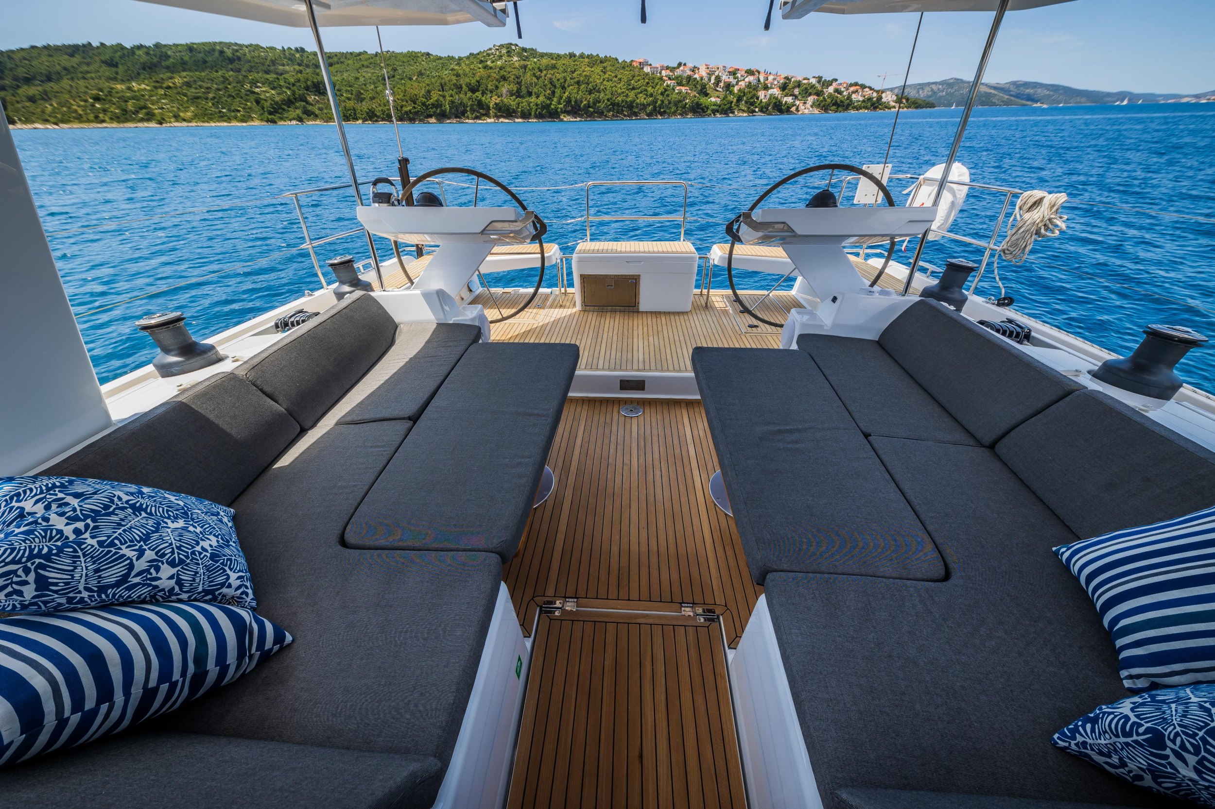 Hanse 588 - 3 + 1 cab. — photo 17