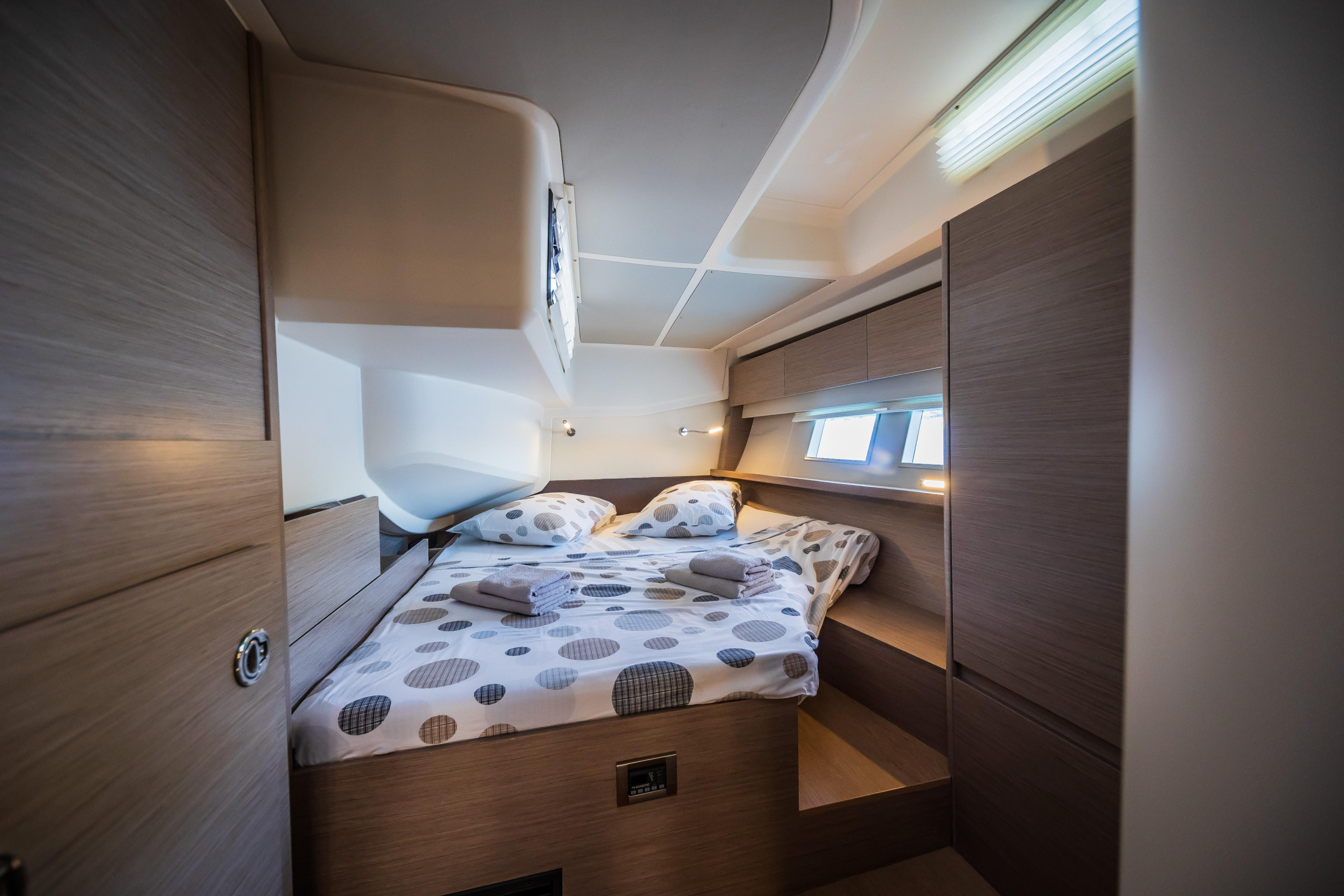 Hanse 588 - 3 + 1 cab. — photo 29