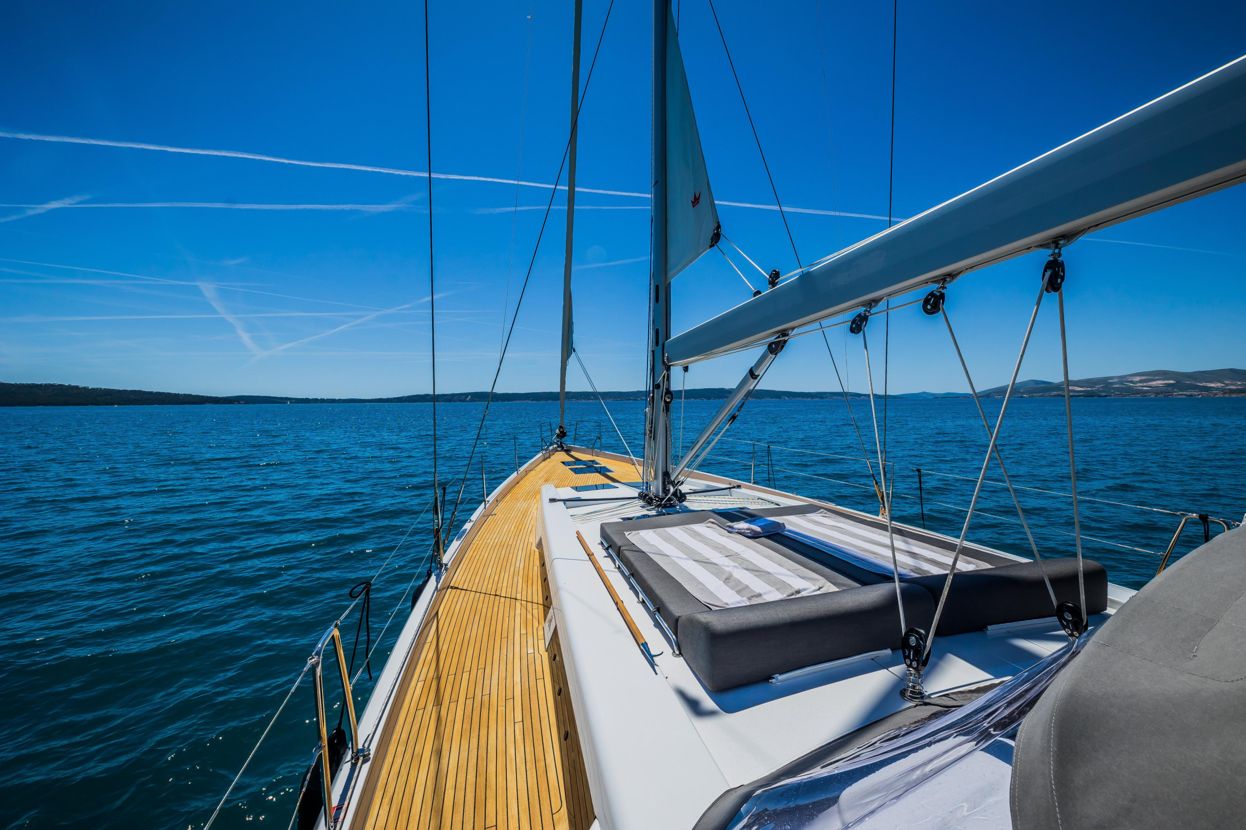 Hanse 588 - 5 + 1 cab. — photo 13