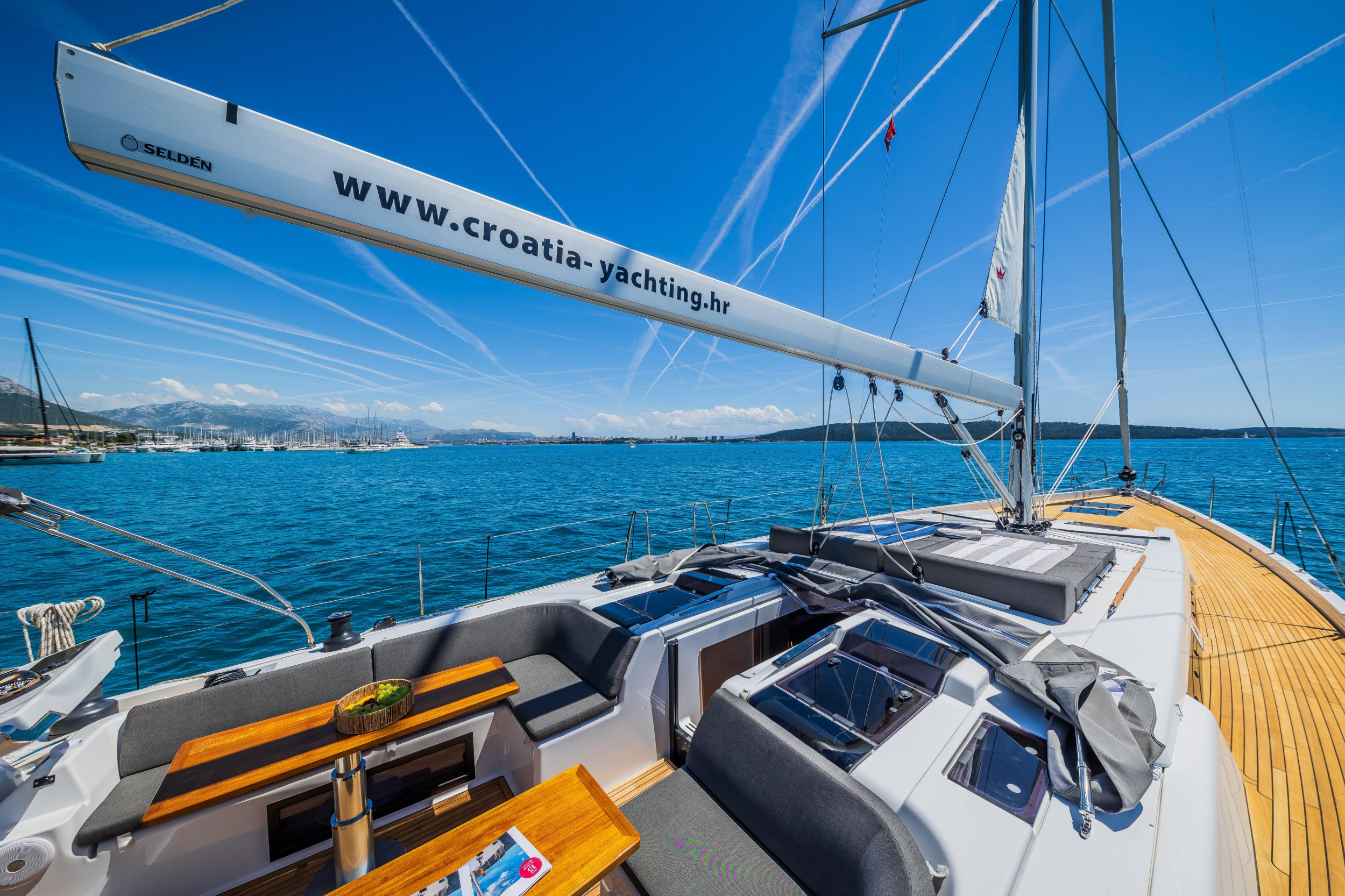Hanse 588 - 5 + 1 cab. — photo 16
