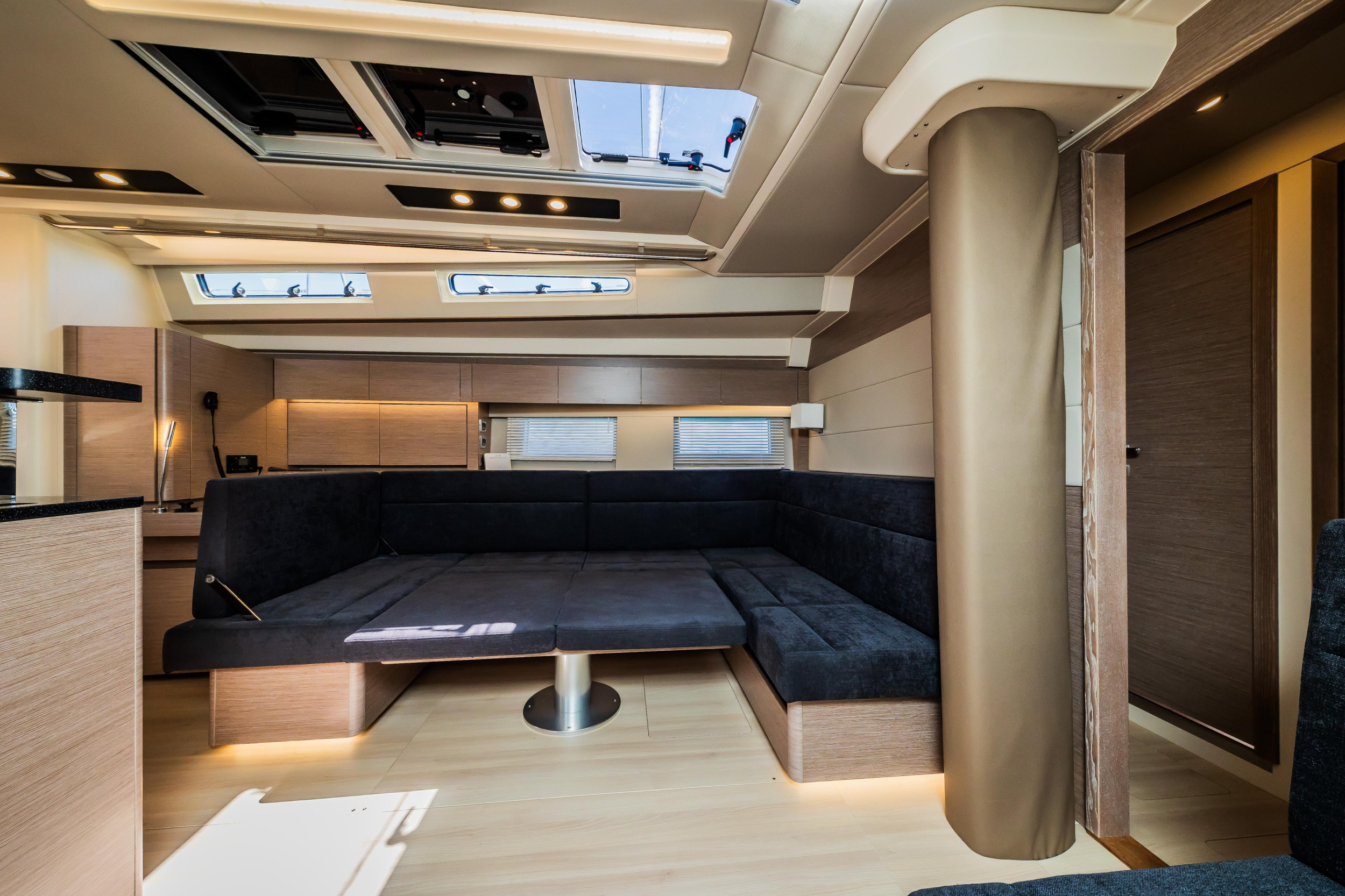 Hanse 588 - 5 + 1 cab. — photo 29
