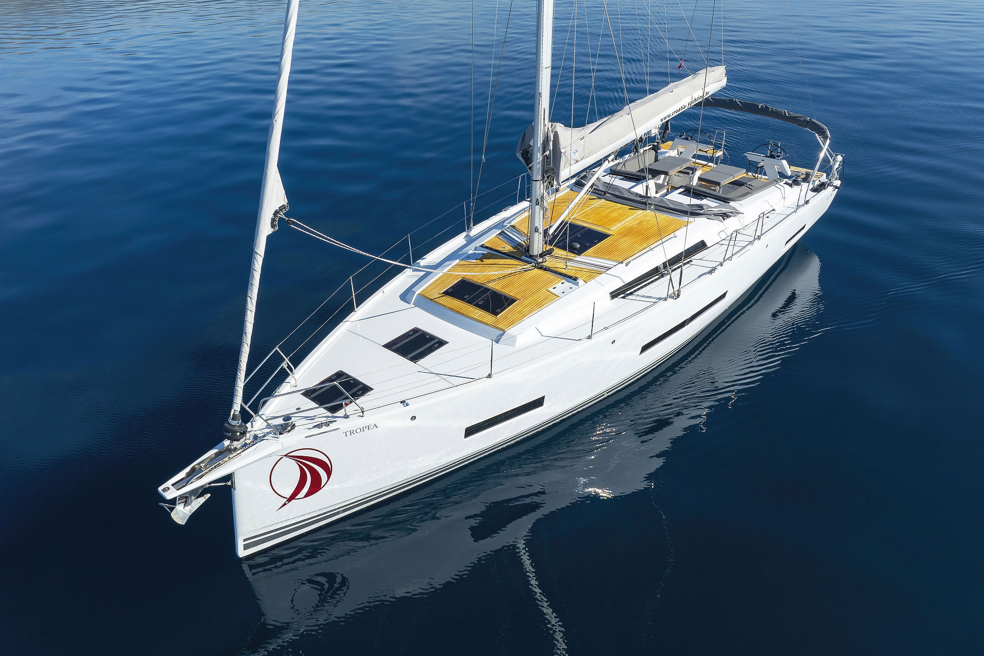Hanse 510 - 4 + 1 cab. — photo 1