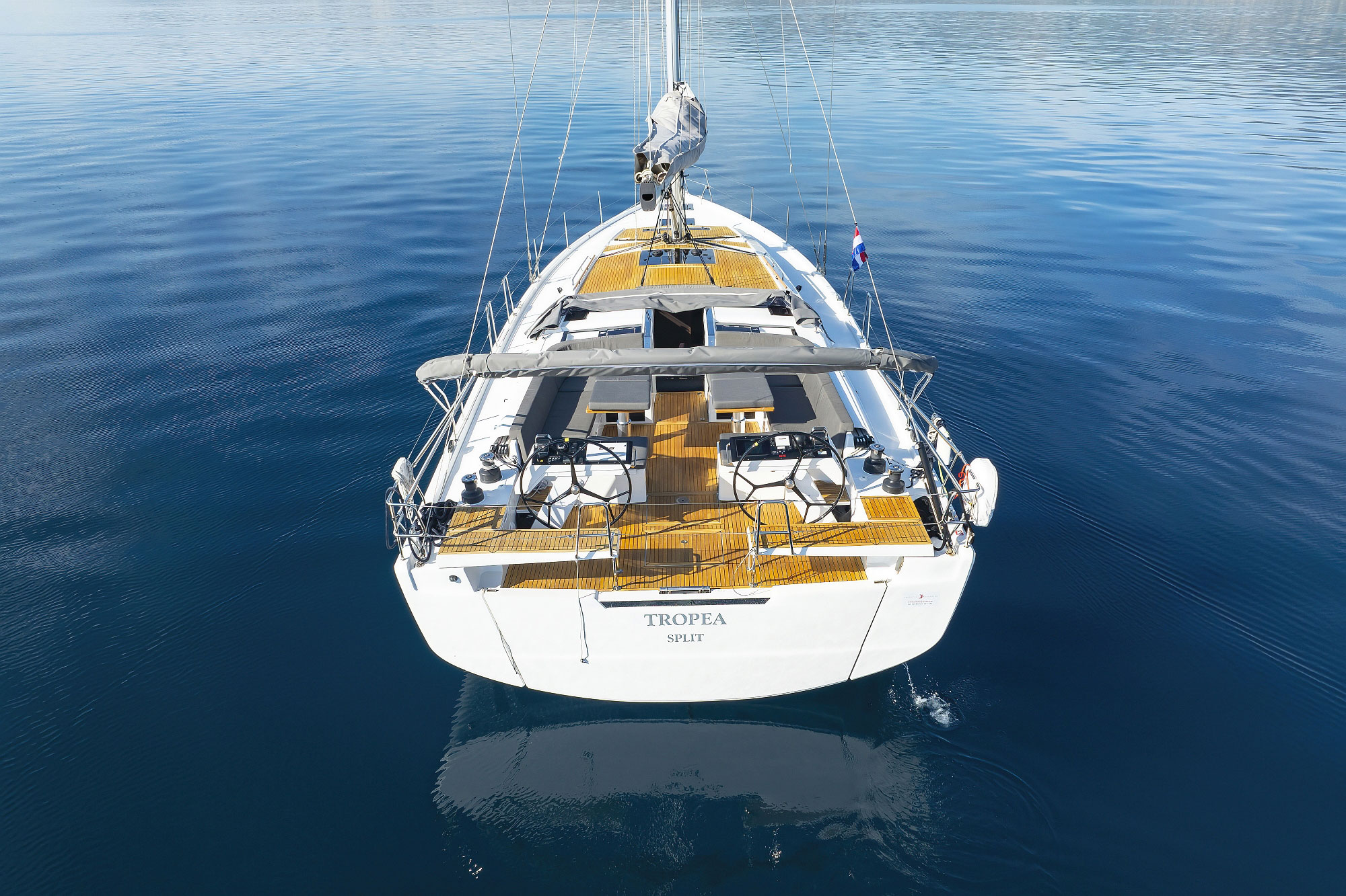 Hanse 510 - 4 + 1 cab. — photo 5