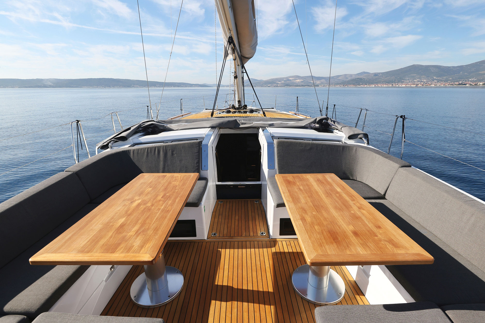 Hanse 510 - 4 + 1 cab. — photo 10
