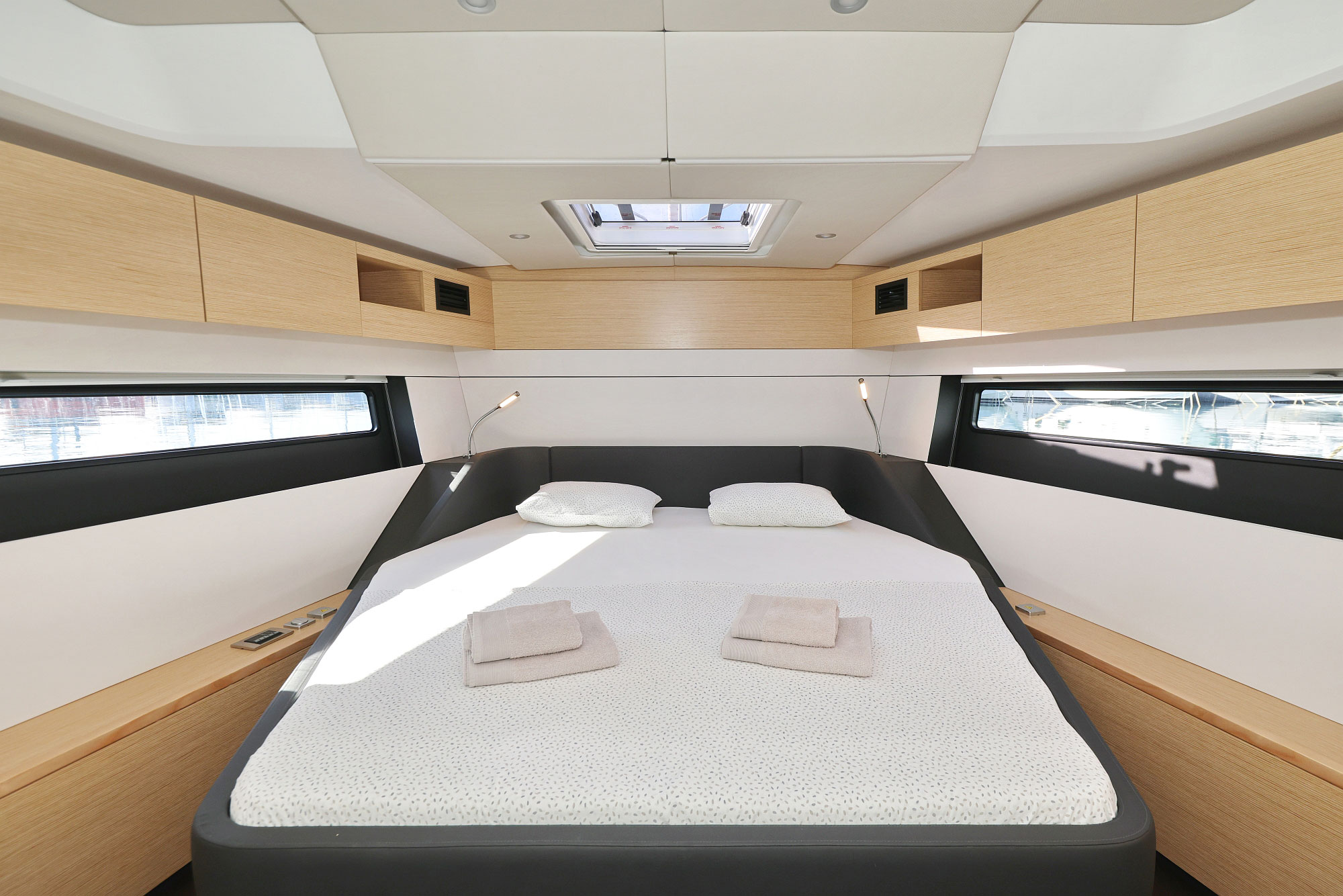 Hanse 510 - 4 + 1 cab. — photo 21
