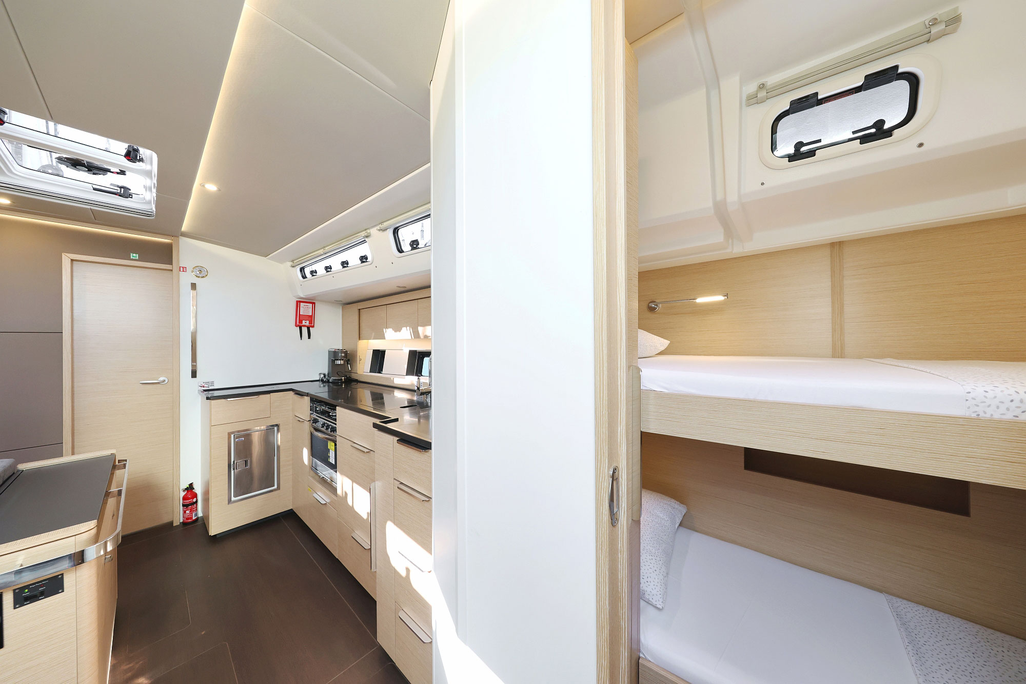 Hanse 510 - 4 + 1 cab. — photo 26