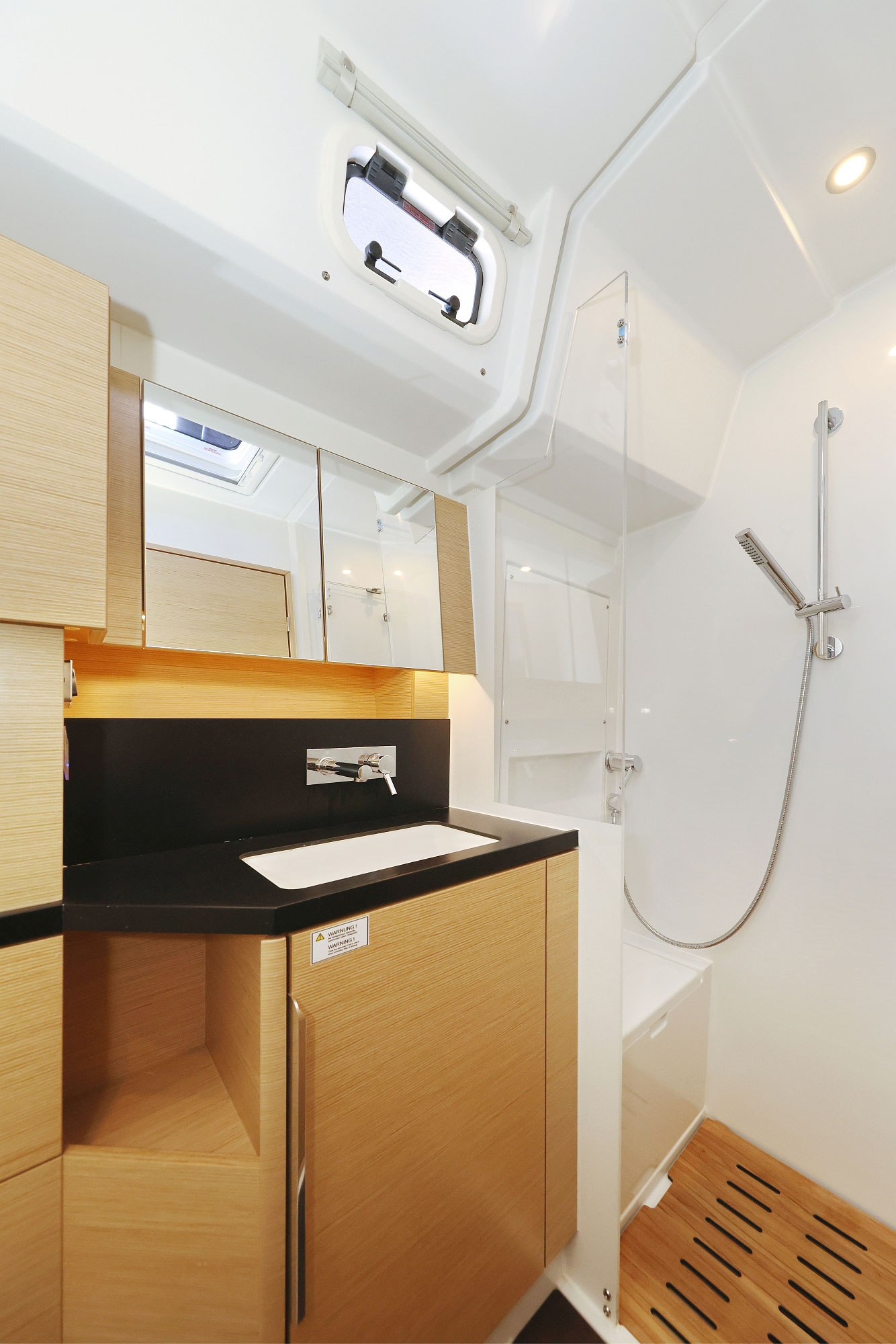 Hanse 510 - 4 + 1 cab. — photo 27