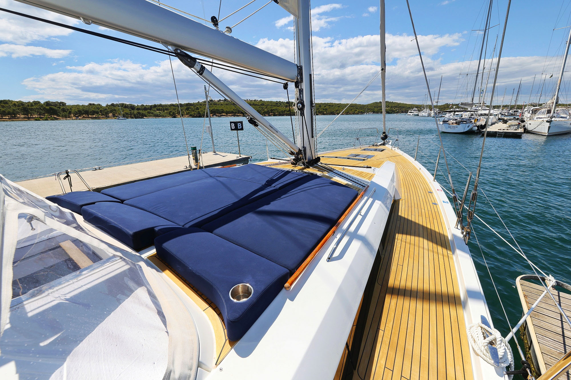 Hanse 510 - 3 + 1 cab. — photo 12