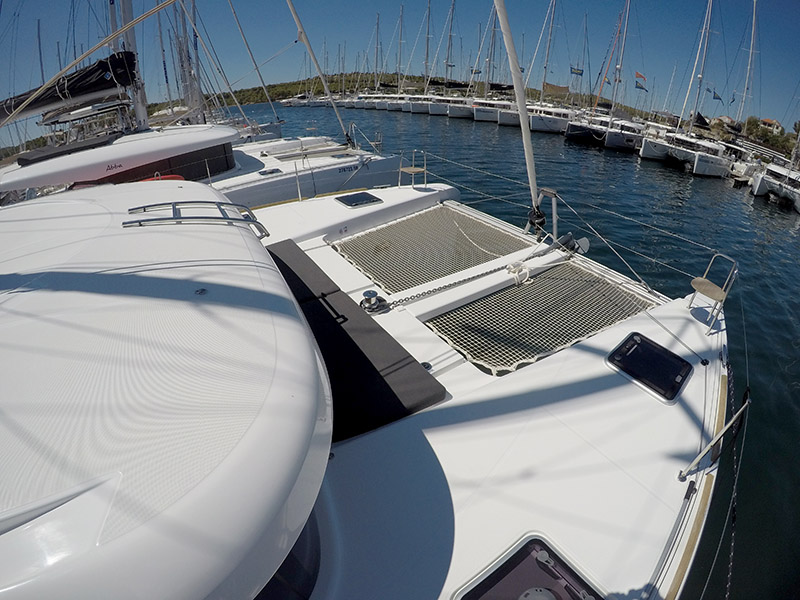 Lagoon 40 - 4 + 2 cab — photo 22