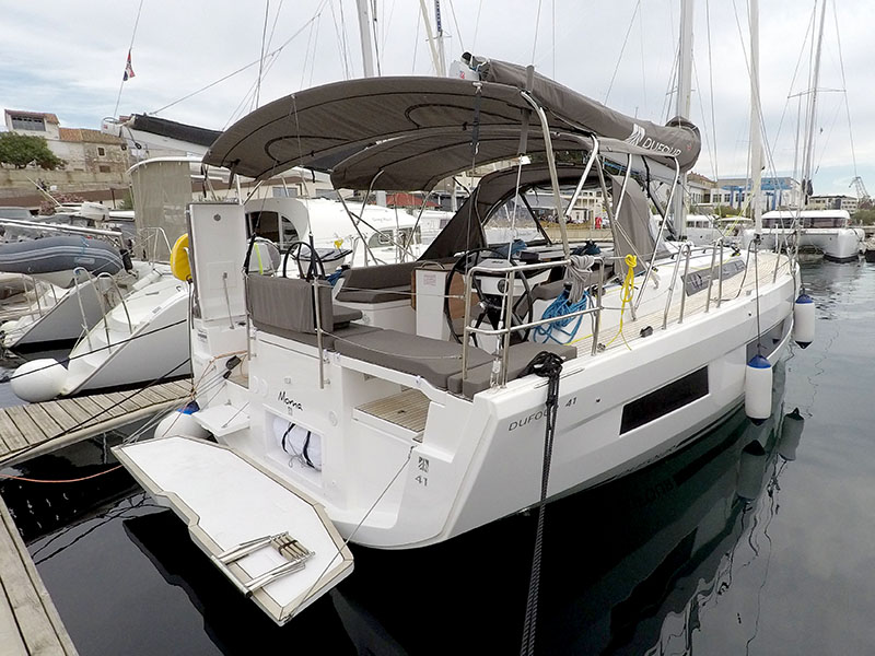 Dufour 41 - 3 cab. — photo 17