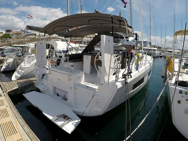 Dufour 41 - 4 cab. — photo 3