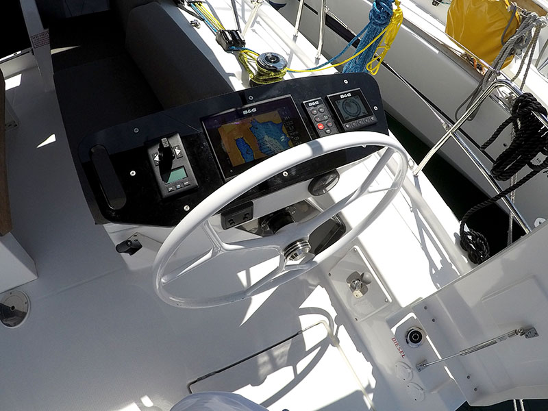 Dufour 41 - 4 cab. — photo 6