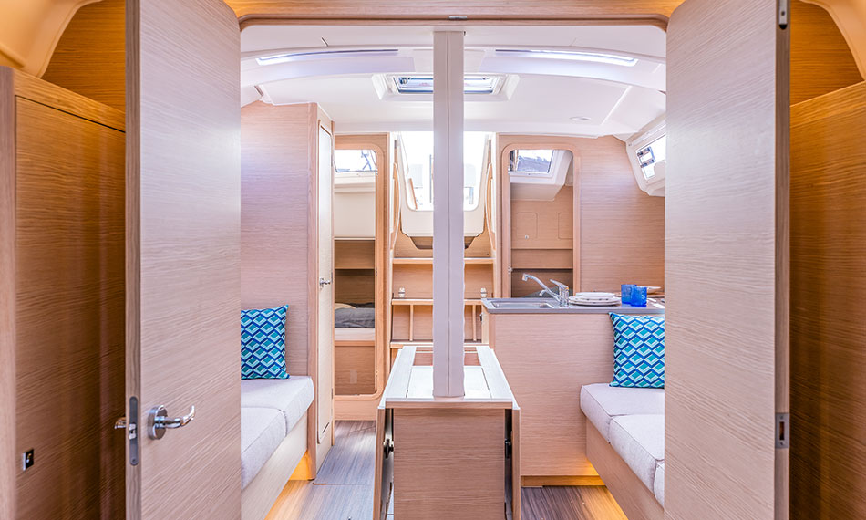Dufour 37 - 3 cab. — photo 6