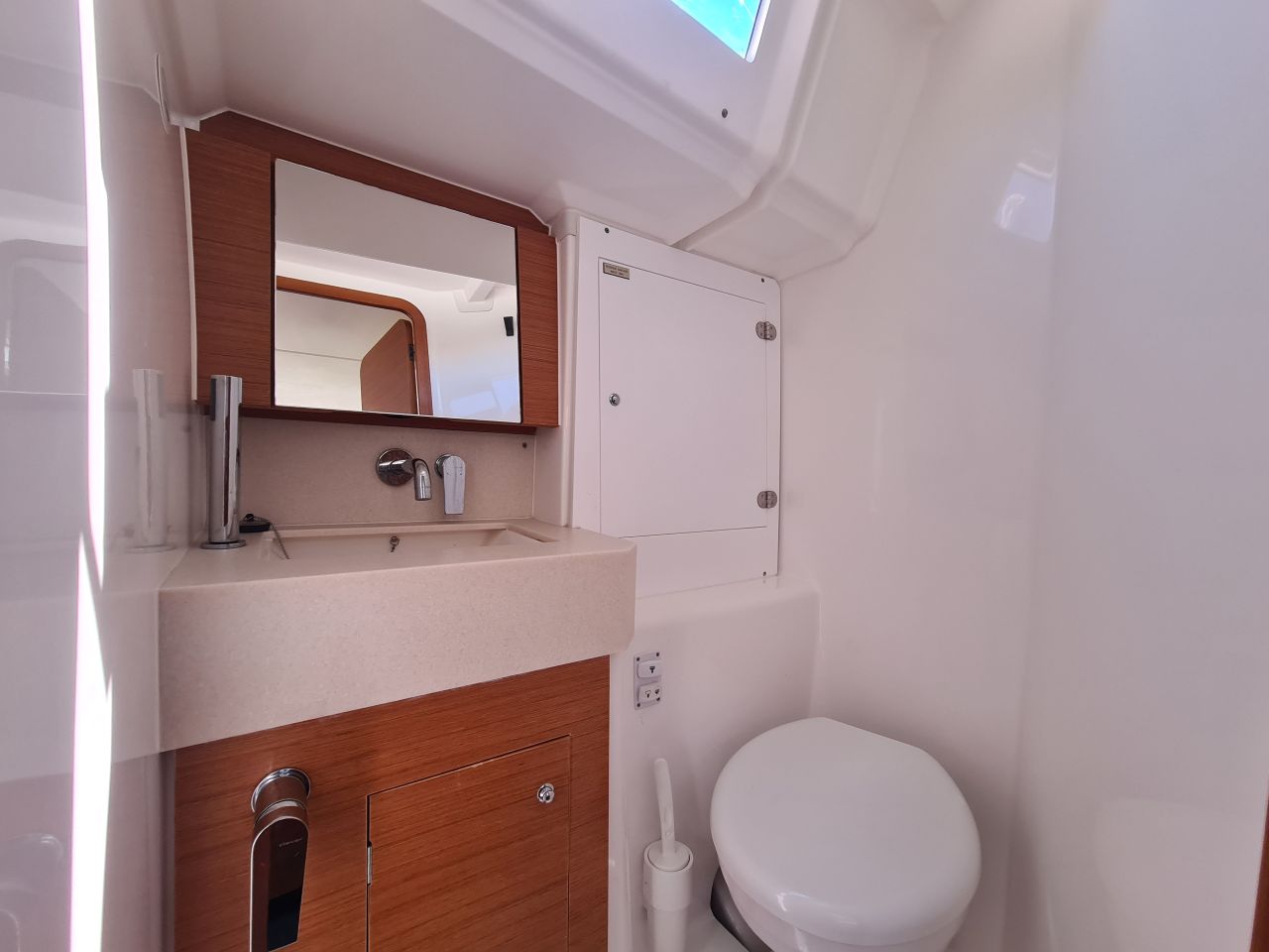 Dufour 37 - 3 cab. — photo 15