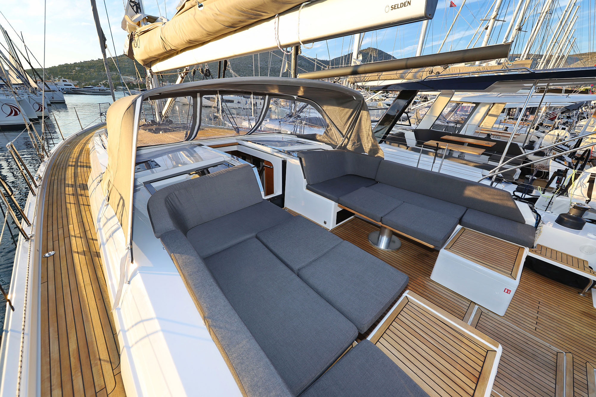 Hanse 510 - 4 + 1 cab. — photo 5
