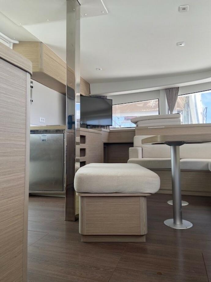 Lagoon 42 - 4 + 2 cab. — photo 12