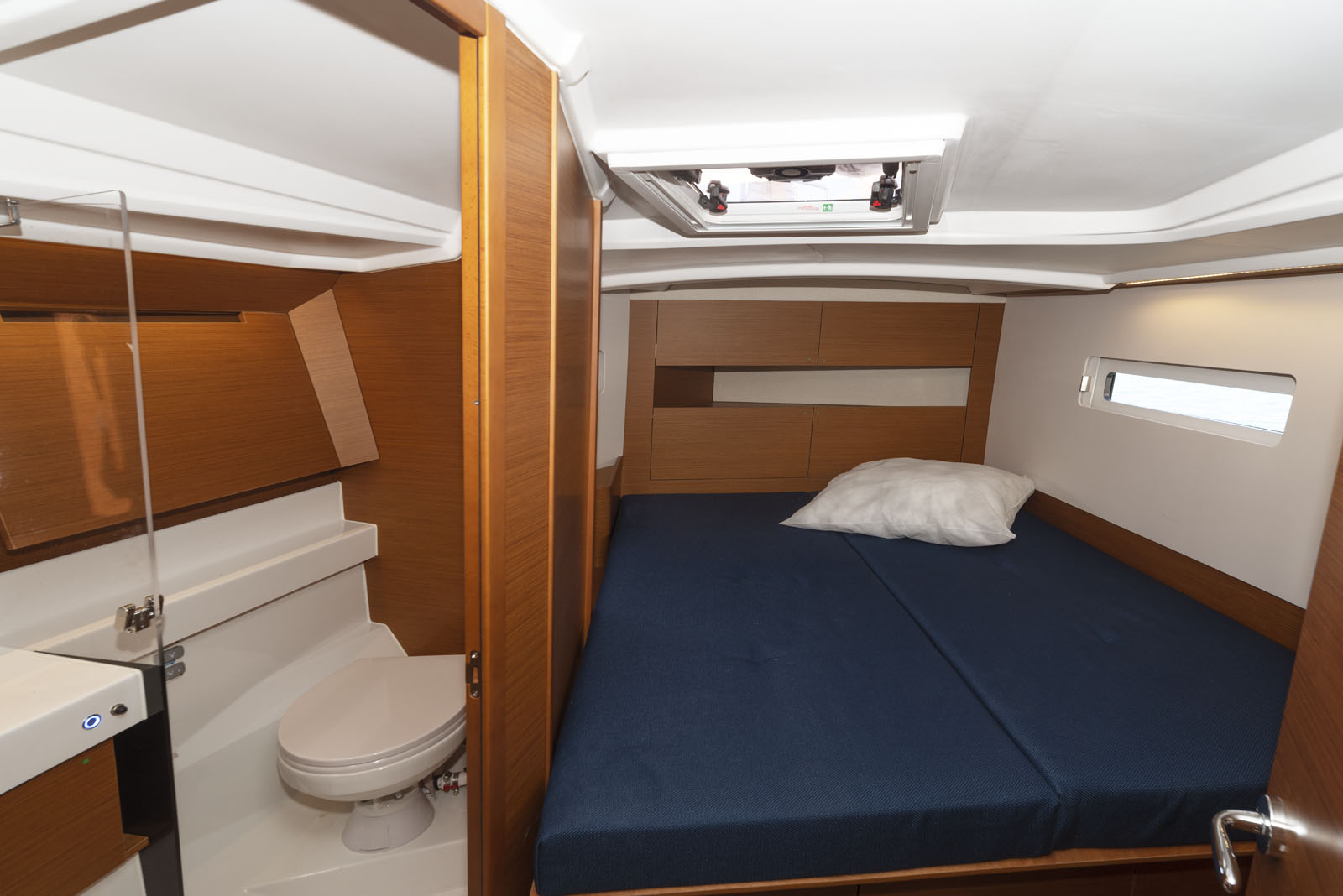 Sun Odyssey 410 - 3 cab. — photo 18