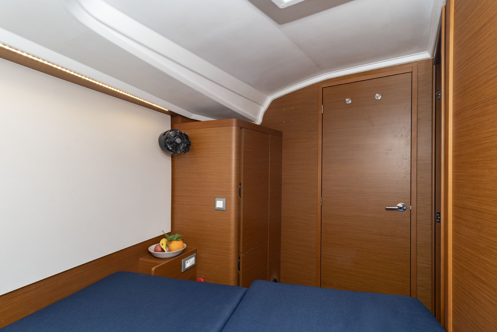 Sun Odyssey 410 - 3 cab. — photo 21