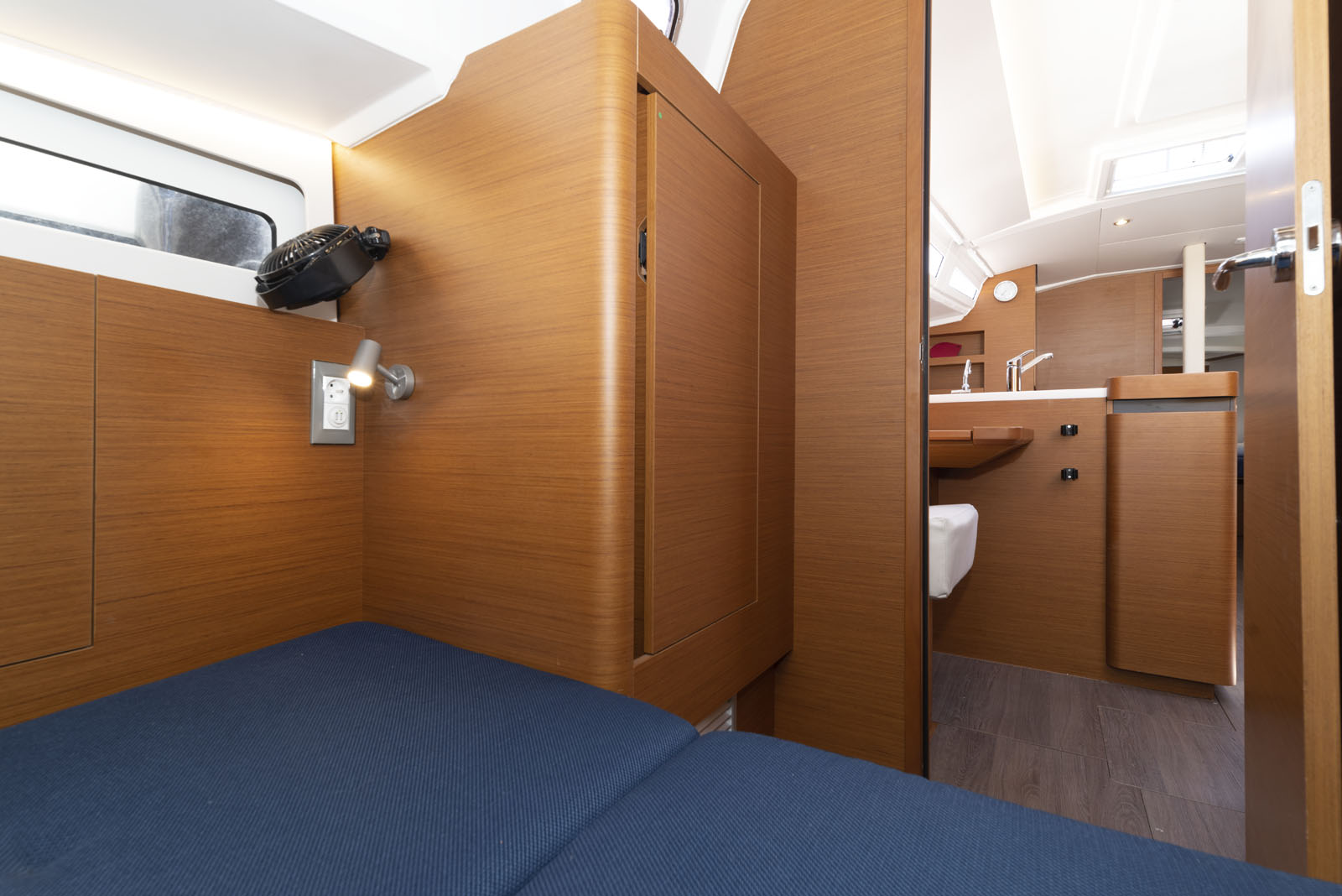 Sun Odyssey 410 - 3 cab. — photo 24