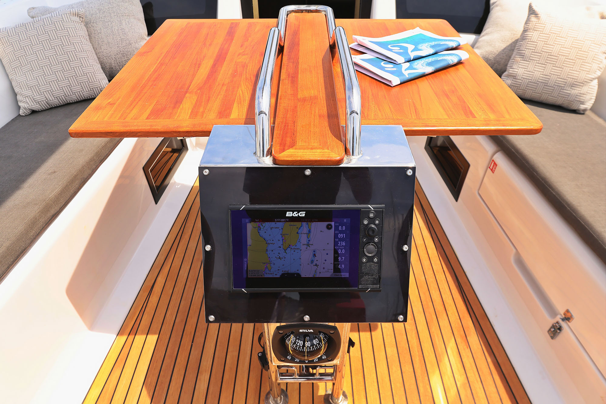 Hanse 418 - 3 cab. — photo 8