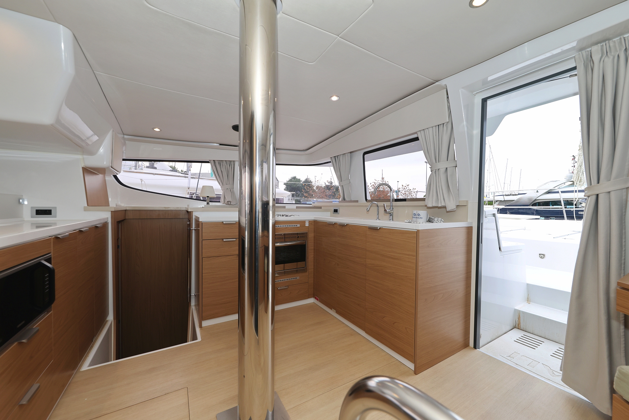 Bali 4.4 - 4 + 2 cab. — photo 19