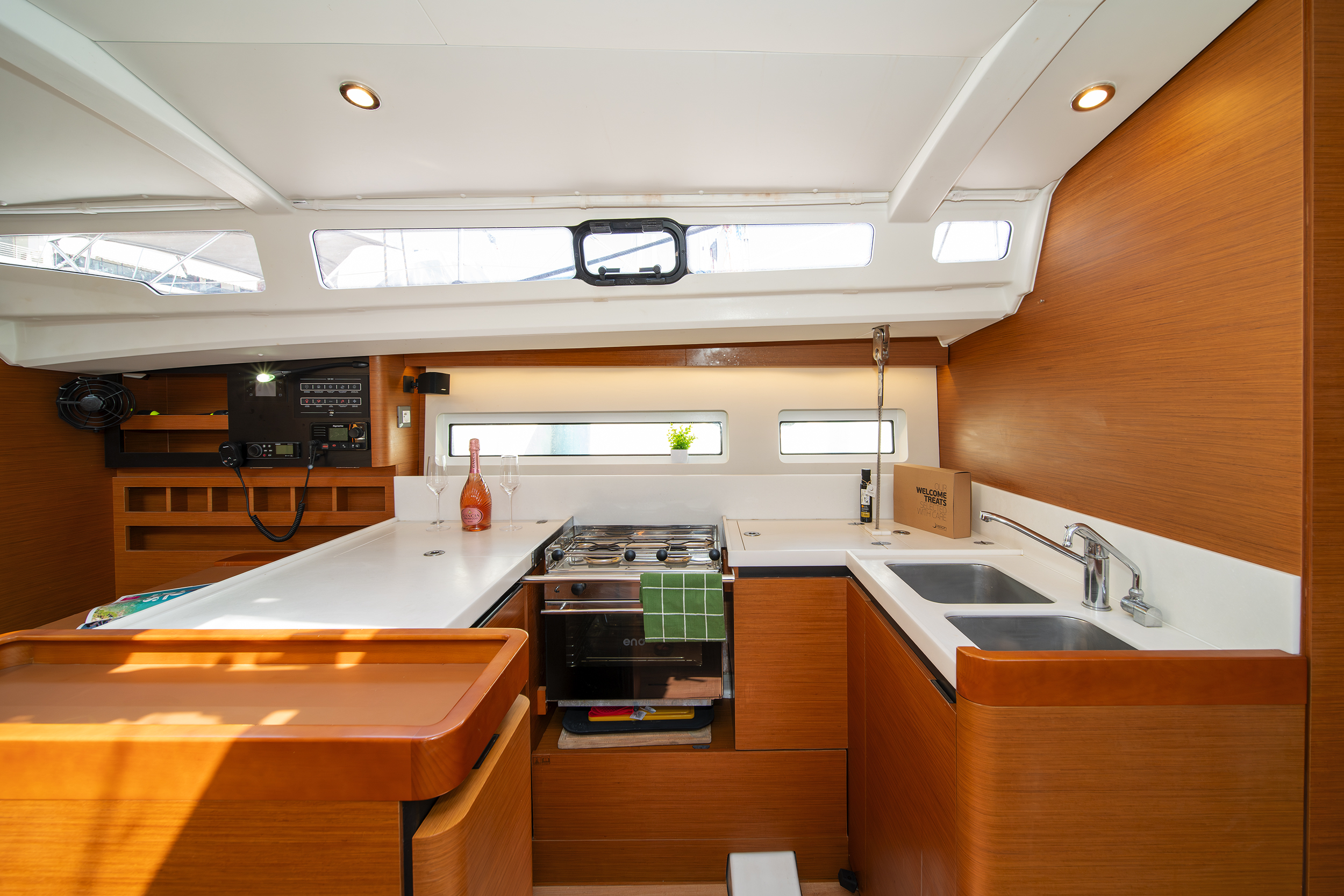 Sun Odyssey 440 - 4 cab. — photo 11