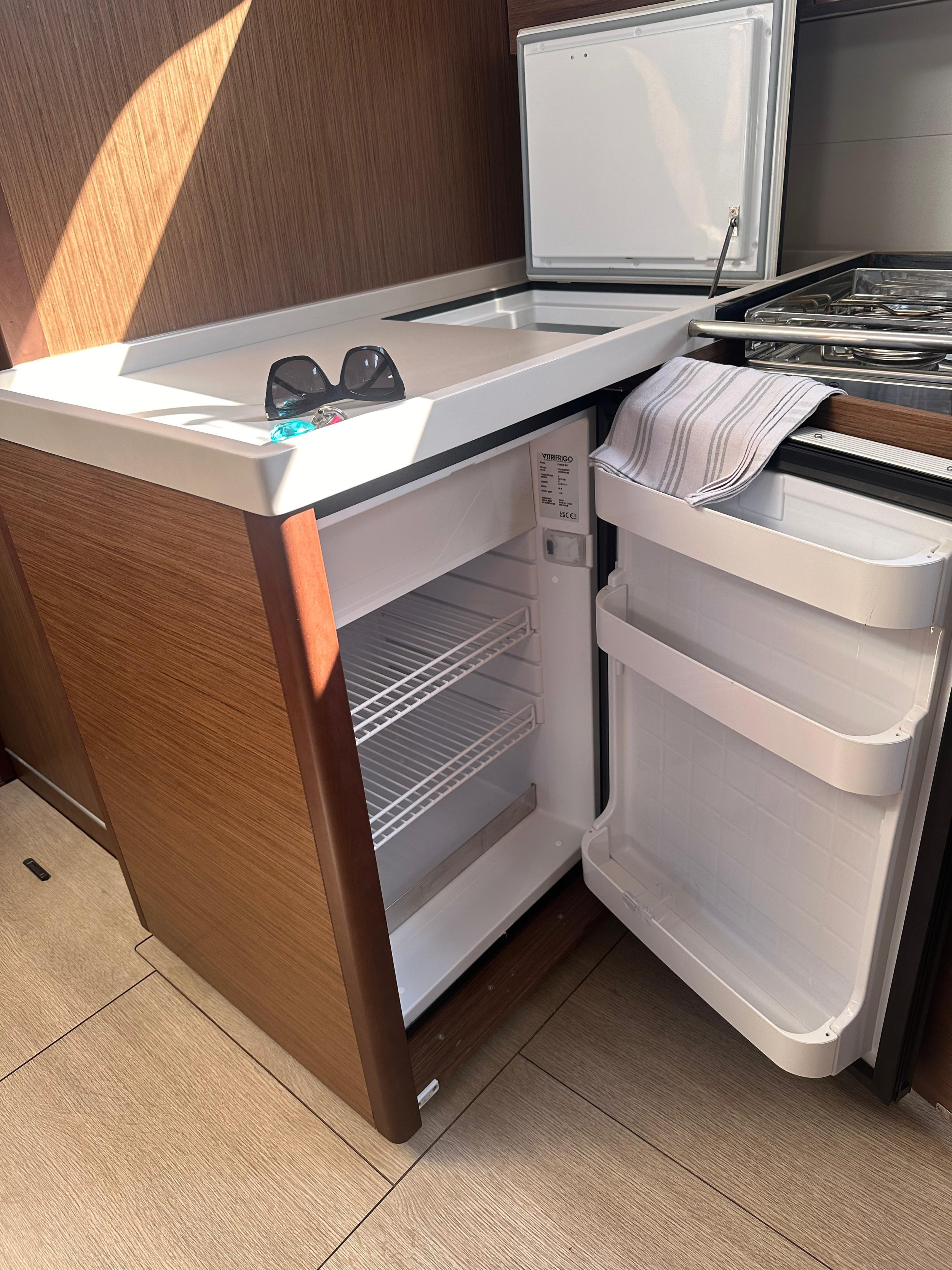 Oceanis 51.1 — photo 16