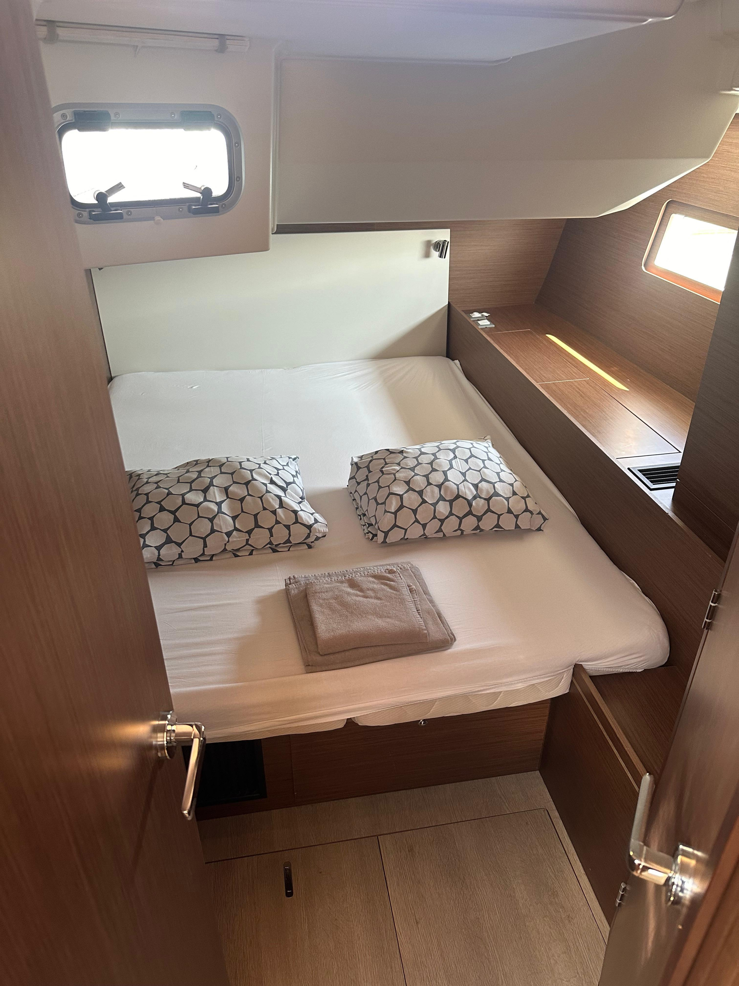 Oceanis 51.1 — photo 27