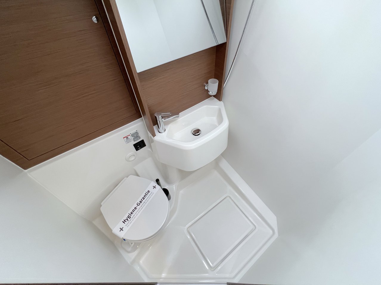 Oceanis 51.1 — photo 29