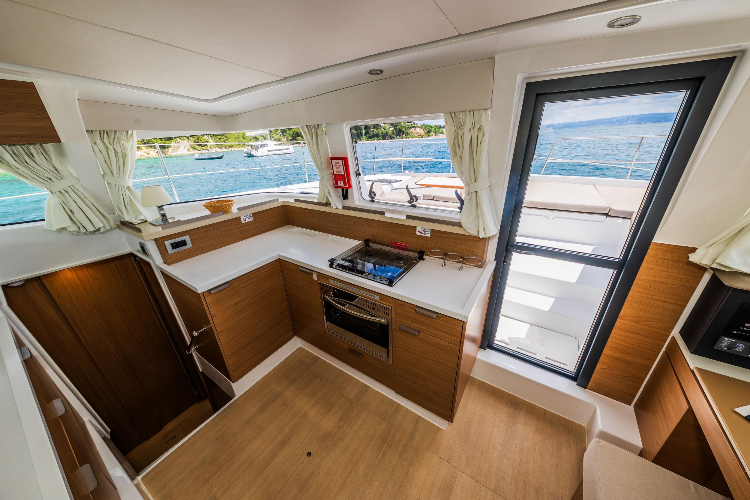 Bali 4.2 - 4 + 1 cab. — photo 26