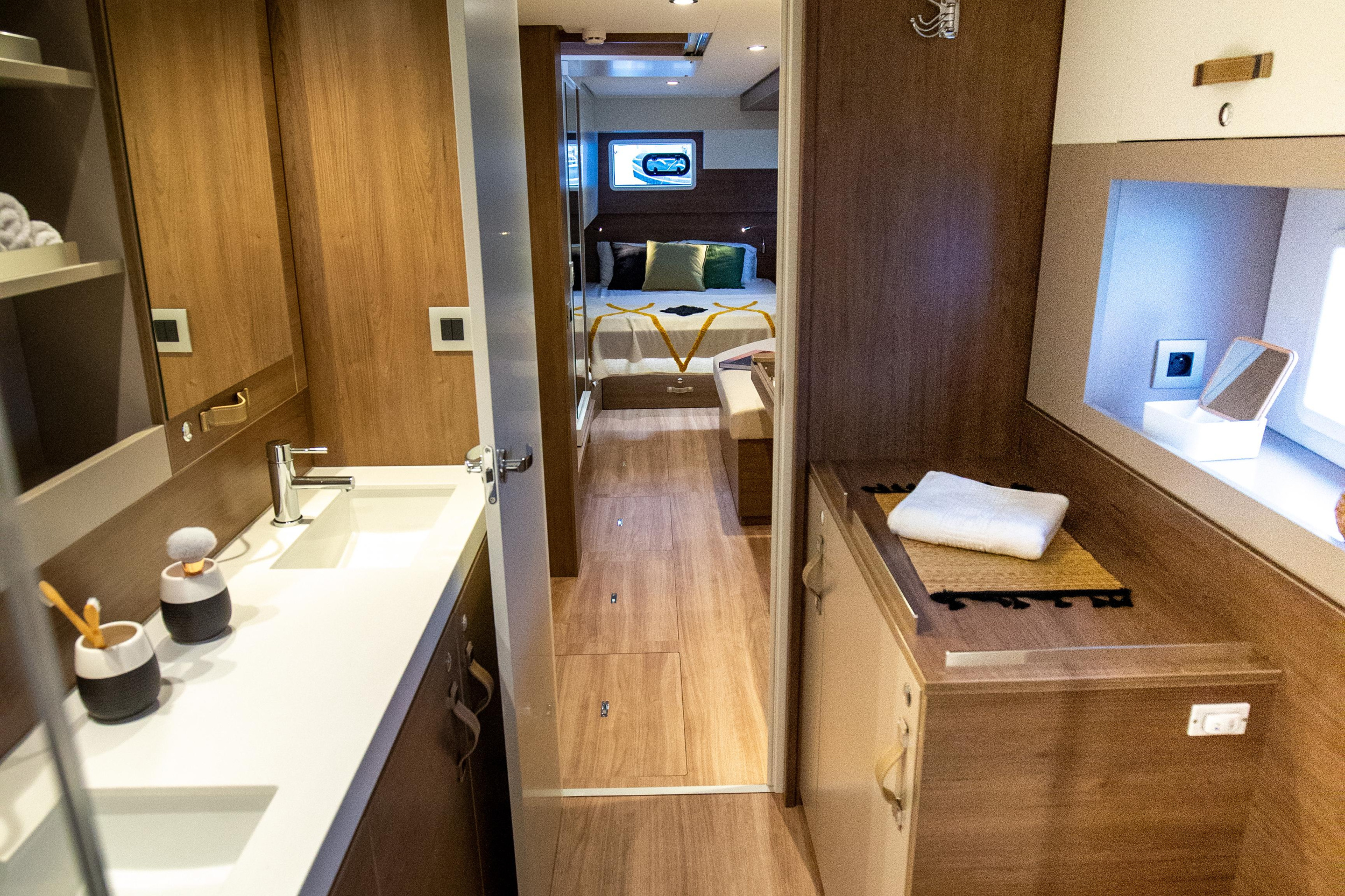 Bali 4.4 - 4 + 1 cab. — photo 11