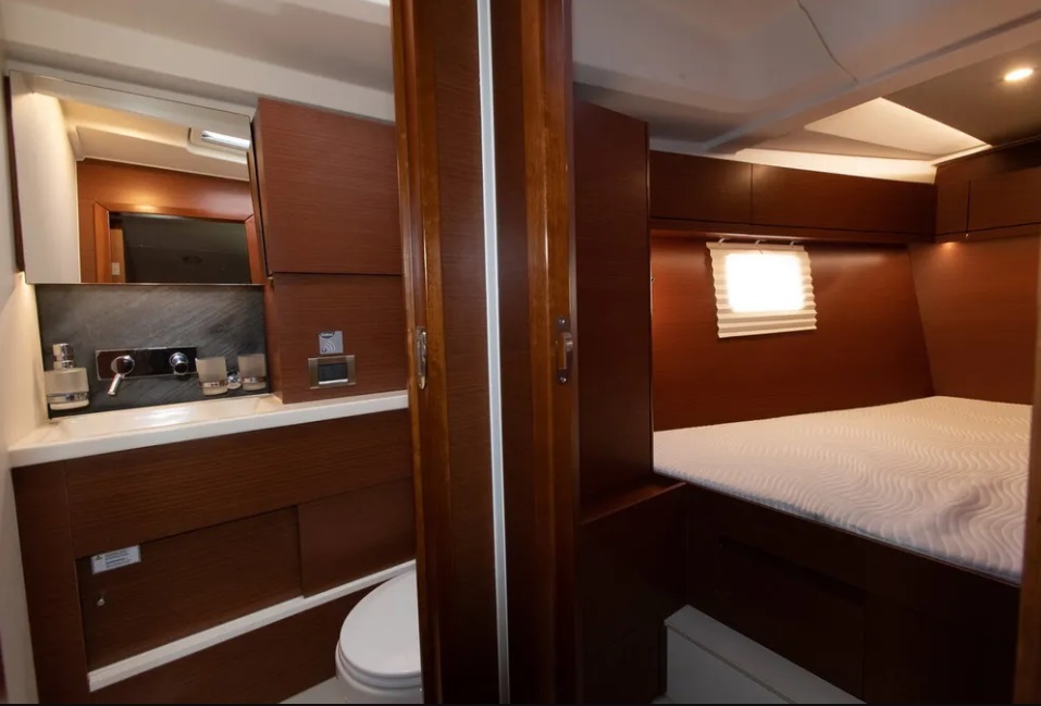 Hanse 508 - 5 + 1 cab. — photo 8