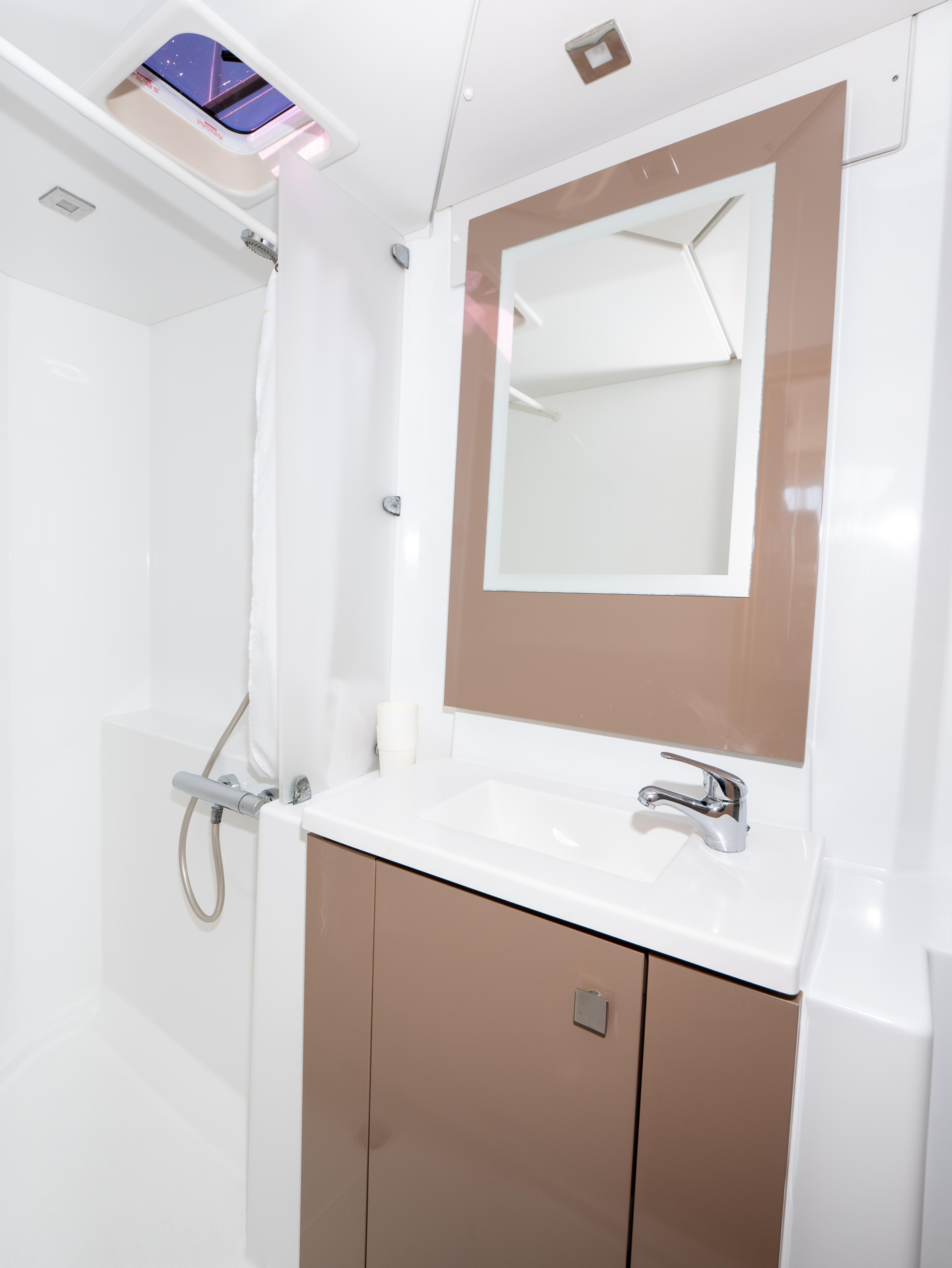 Fountaine Pajot Lucia 40 - 4 cab. — photo 15