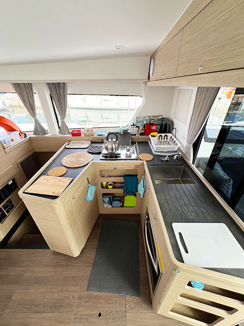 Lagoon 42 - 4 + 2 cab. — photo 15