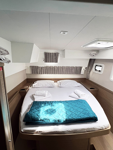 Lagoon 42 - 4 + 2 cab. — photo 22