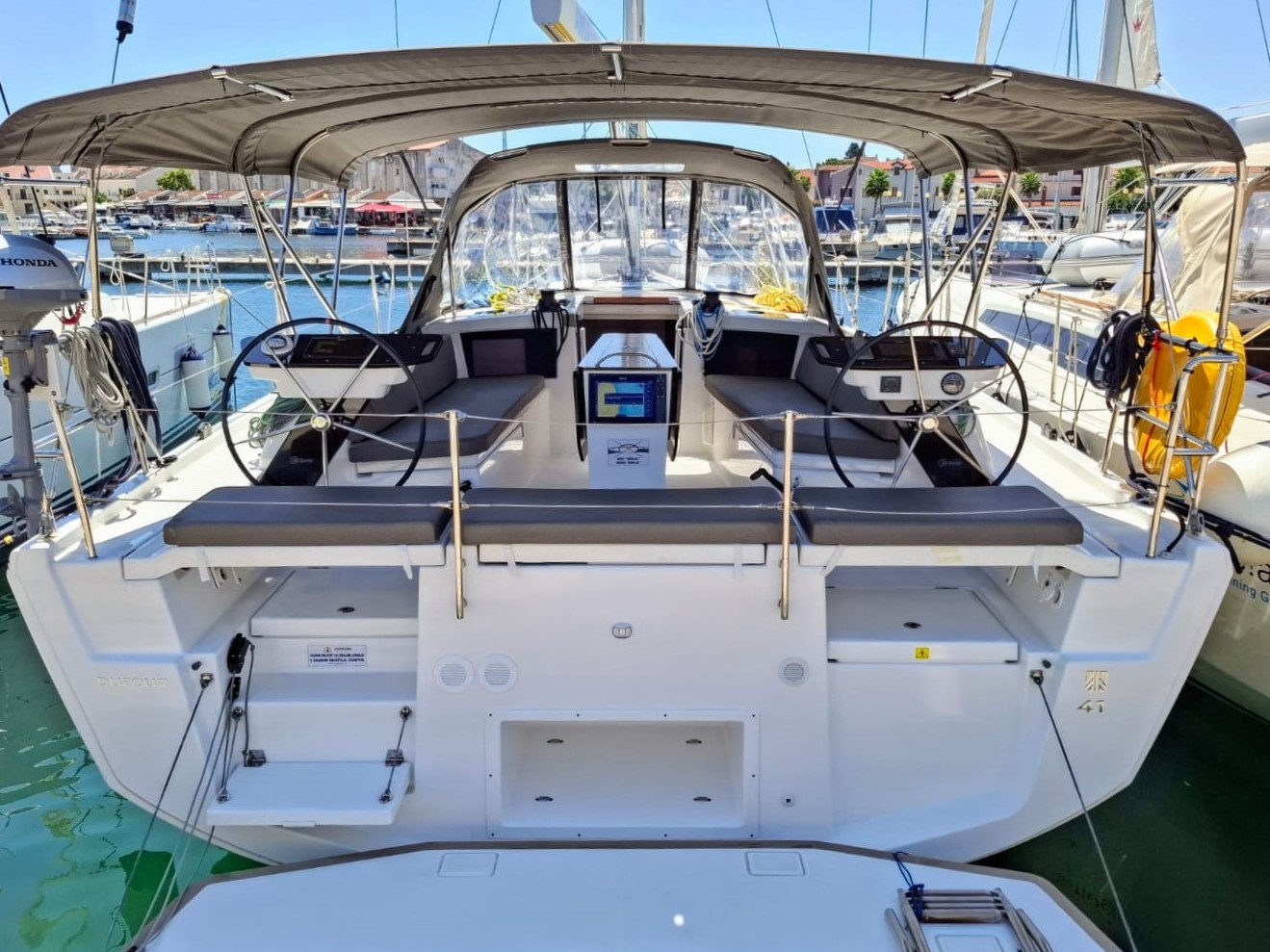 Dufour 41 - 3 cab. — photo 4