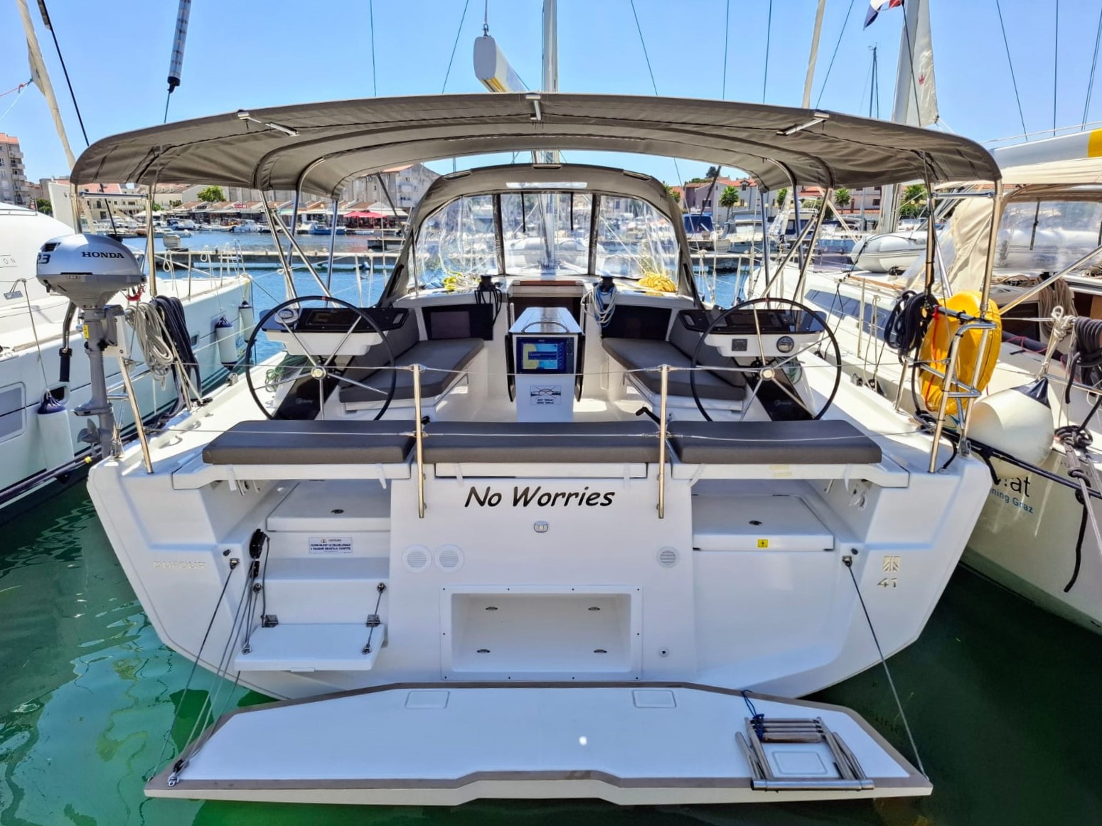 Dufour 41 - 3 cab. — photo 4
