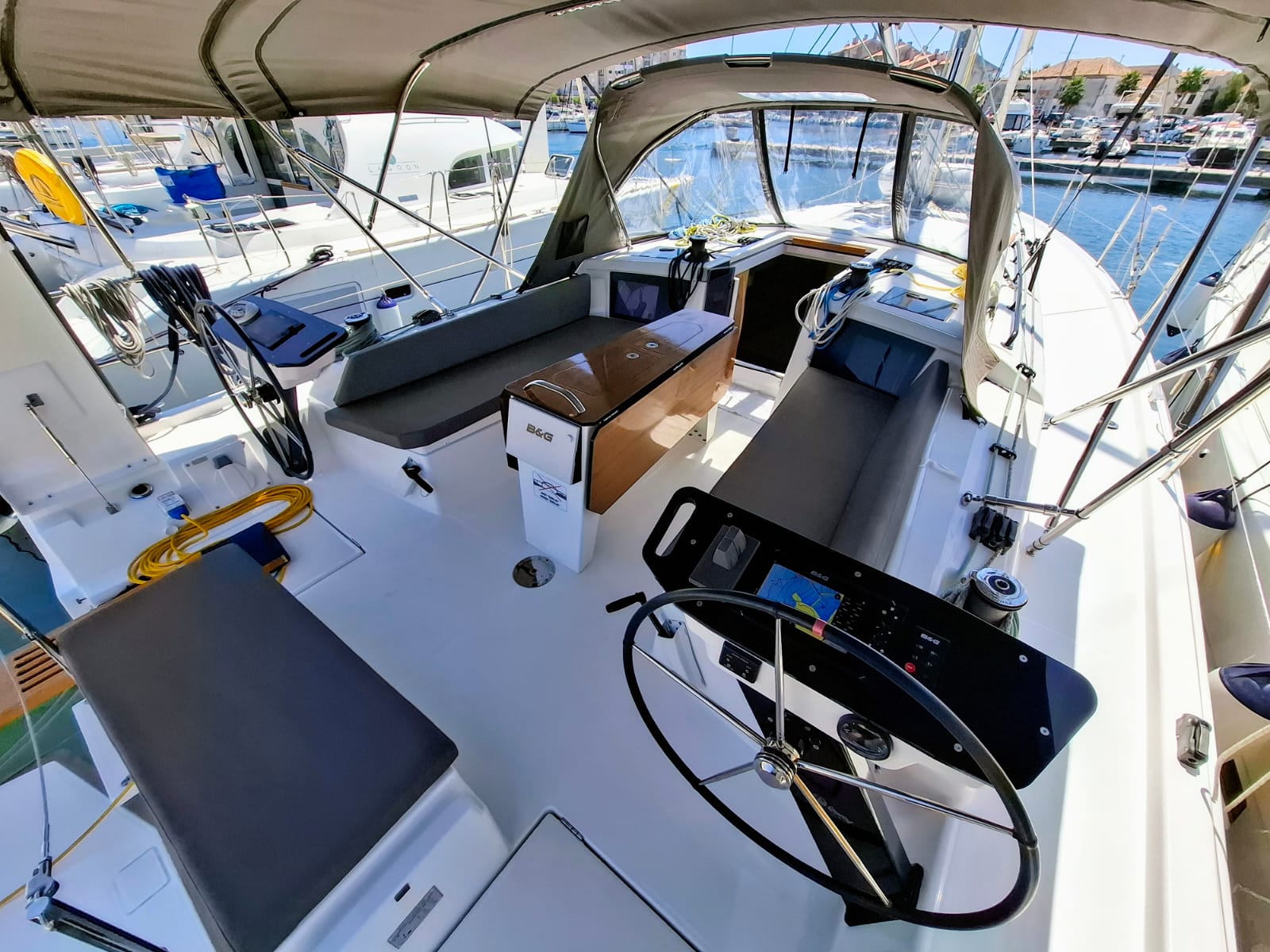 Dufour 41 - 3 cab. — photo 5