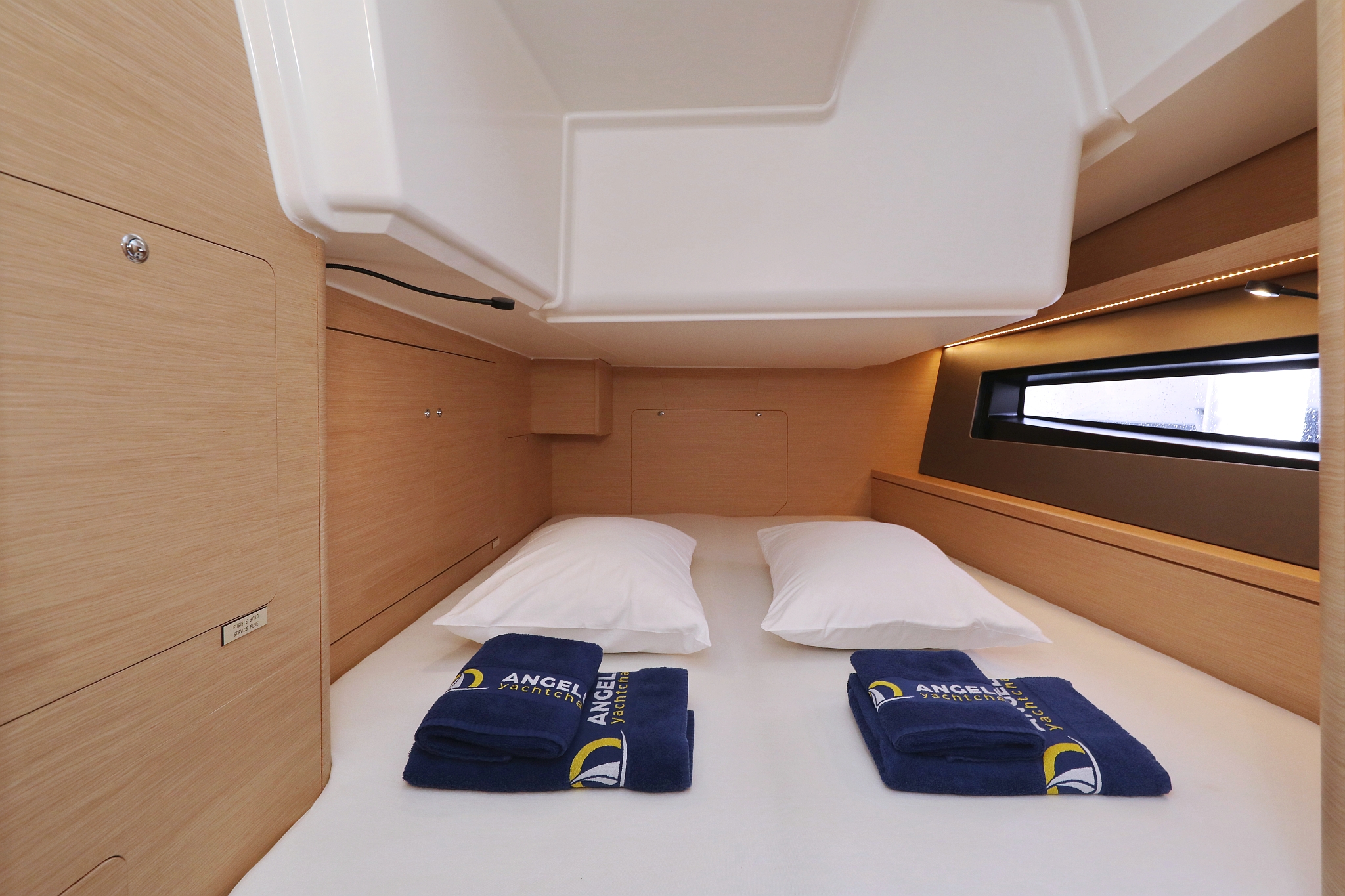 Dufour 41 - 3 cab. — photo 28