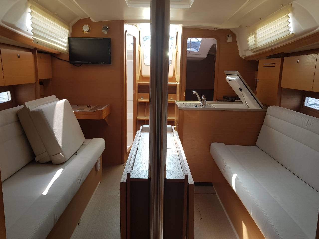 Dufour 310 GL — photo 5