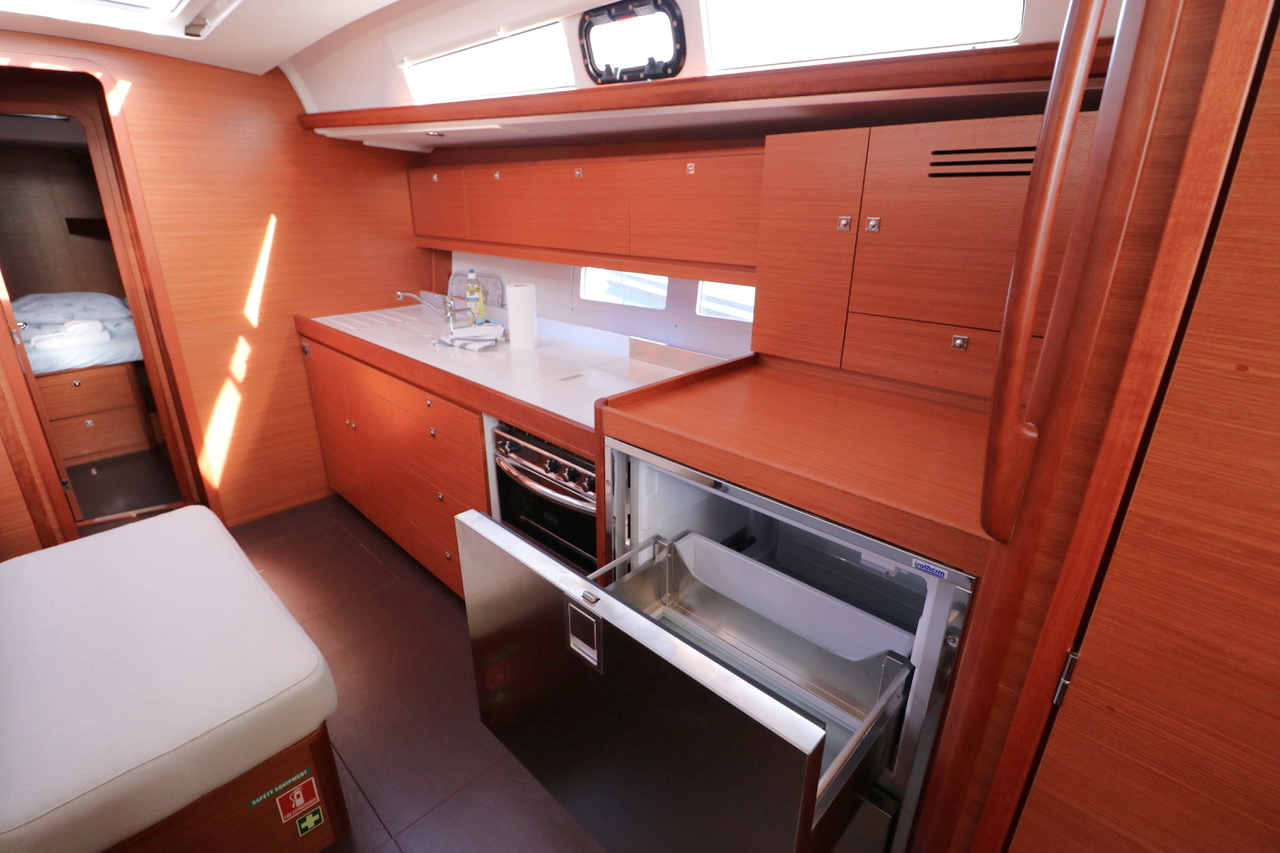 Dufour 460 GL — photo 11