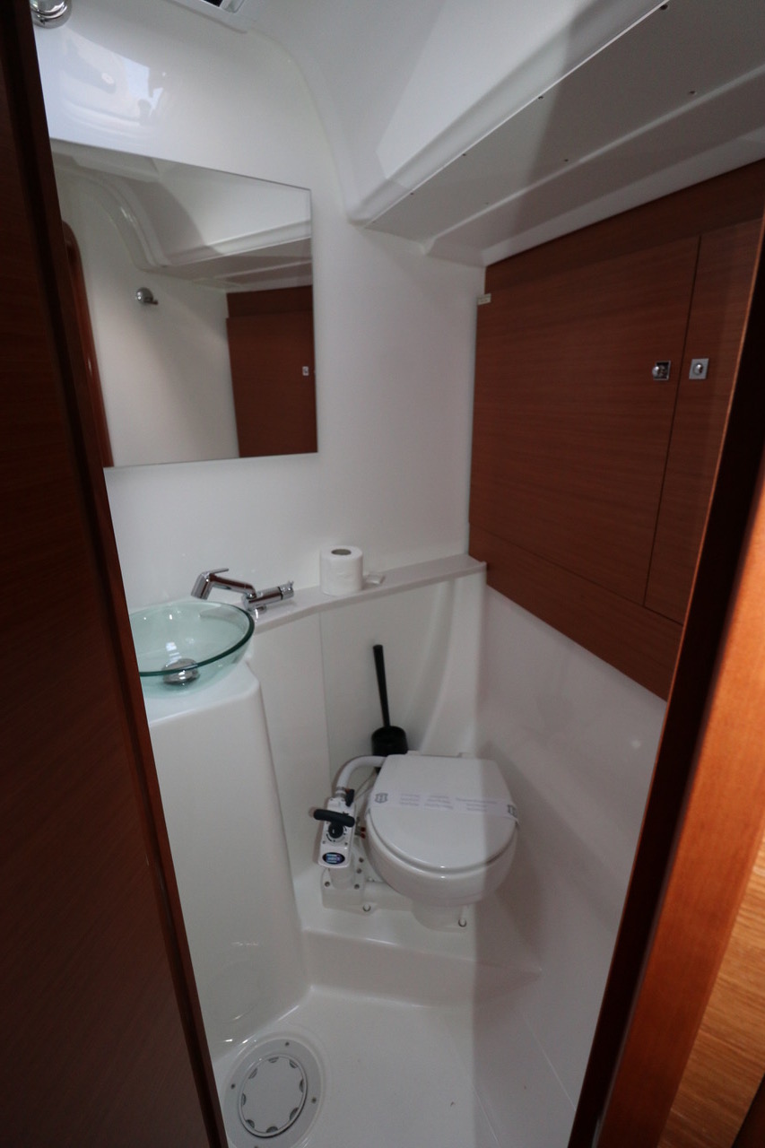 Dufour 460 GL — photo 17