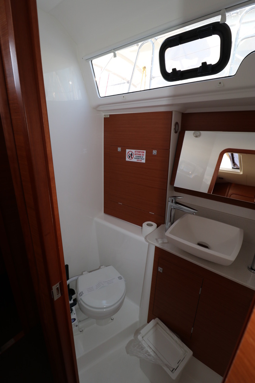 Dufour 460 GL — photo 20
