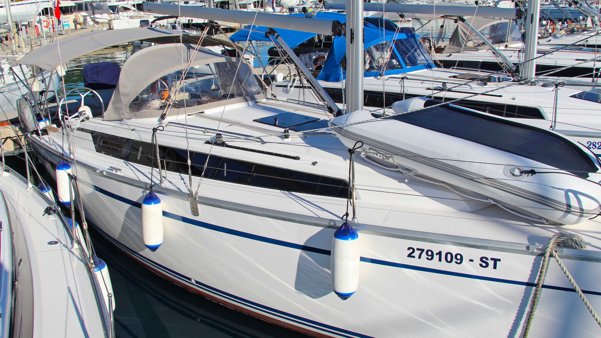 Bavaria Cruiser 34 — photo 10